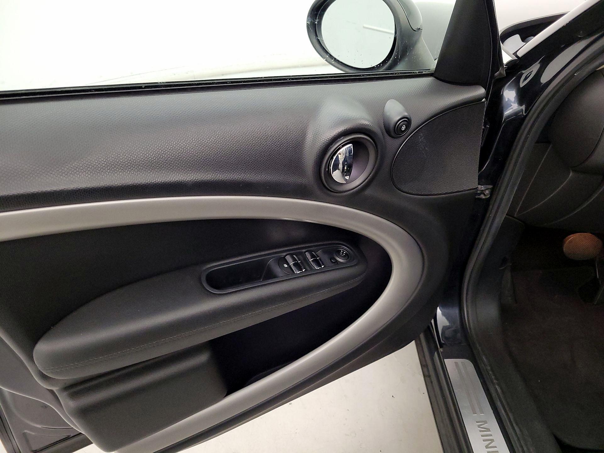 Thumbnail: 2015 MINI Cooper Countryman - 12