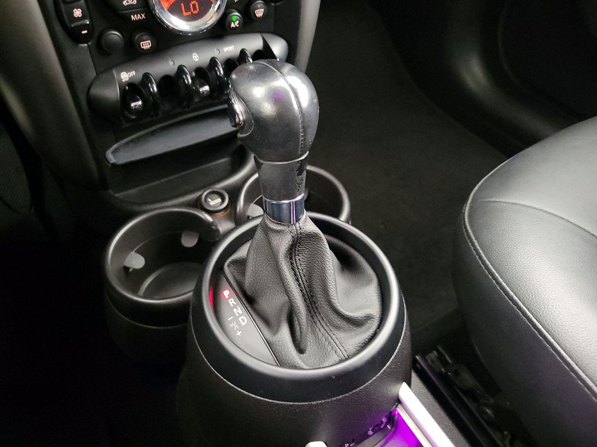 Thumbnail: 2015 MINI Cooper Countryman - 15