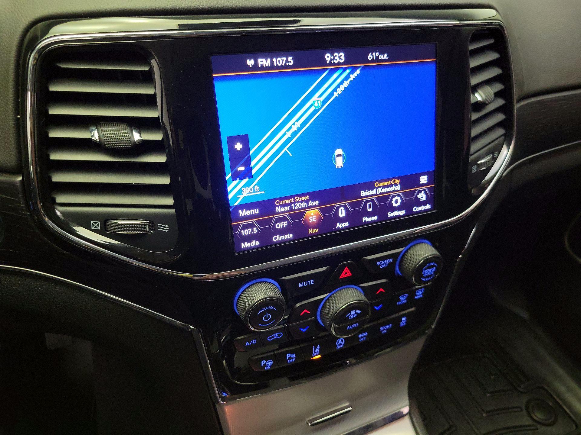 Thumbnail: 2021 Jeep Grand Cherokee - 14