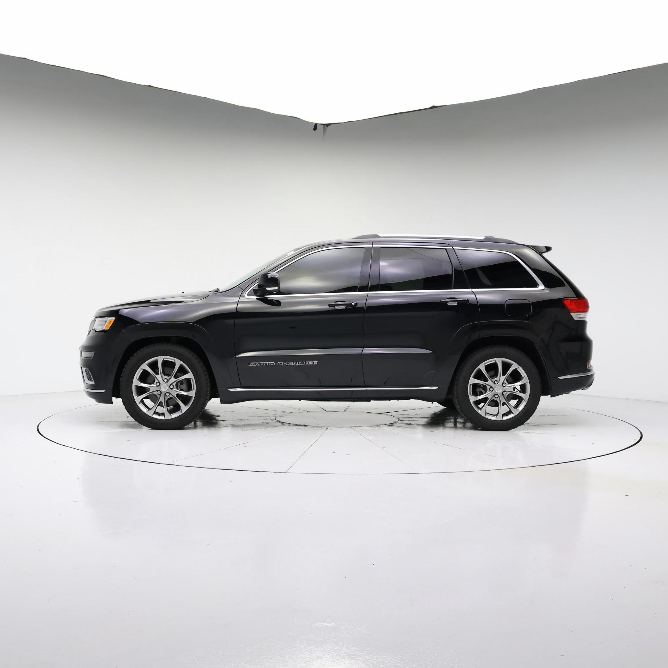 Thumbnail: 2021 Jeep Grand Cherokee - 3