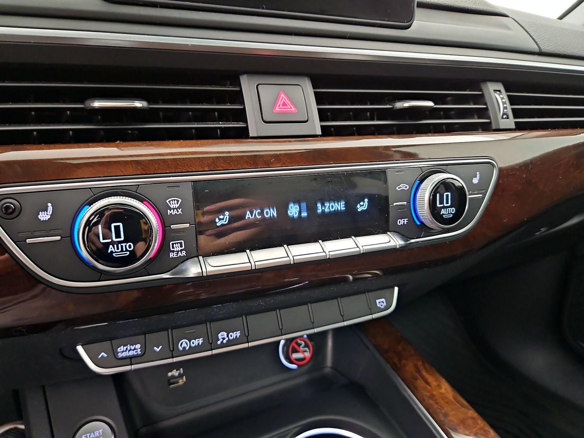 Thumbnail: 2019 Audi A4 - 16