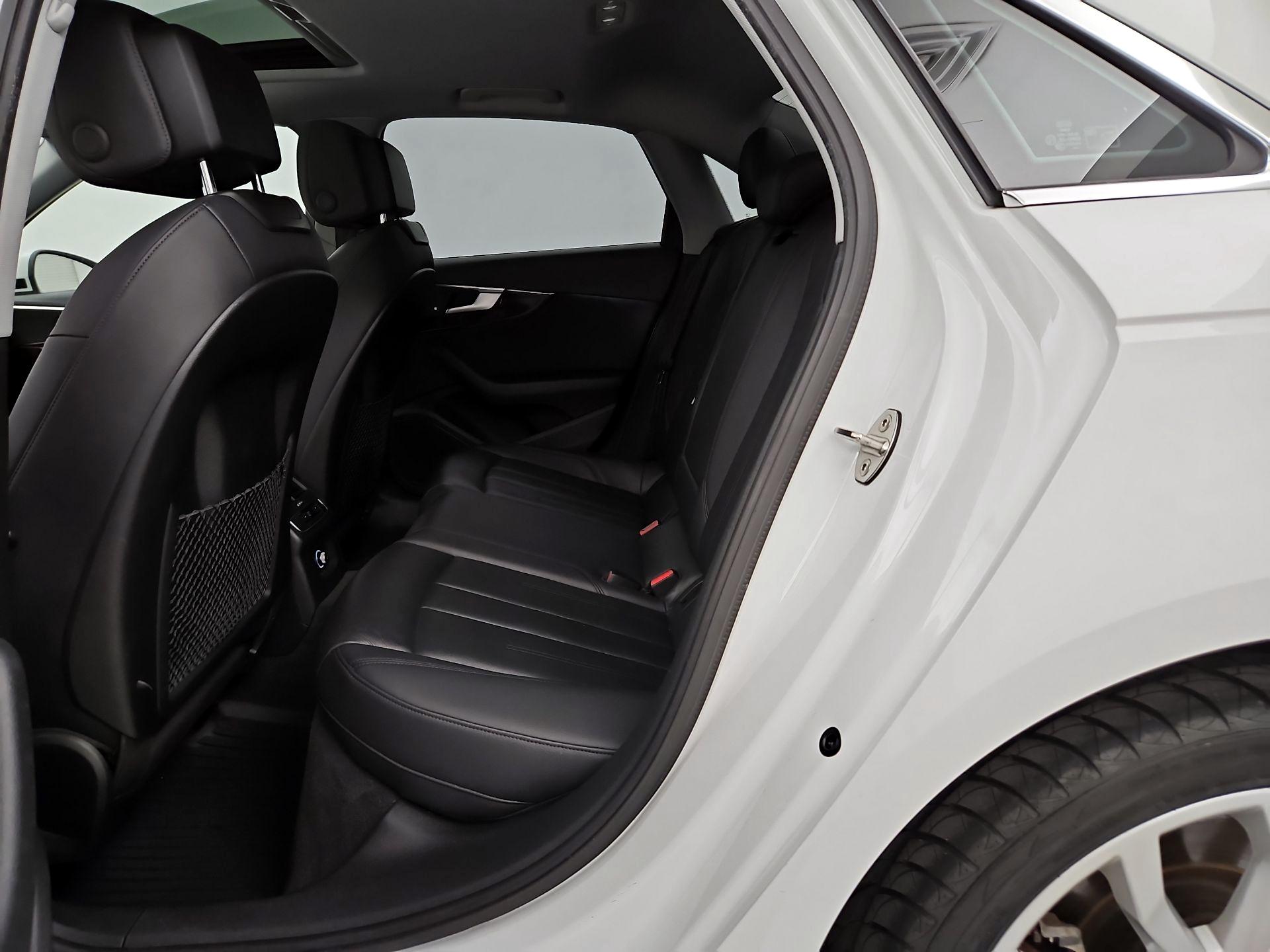 Thumbnail: 2019 Audi A4 - 20