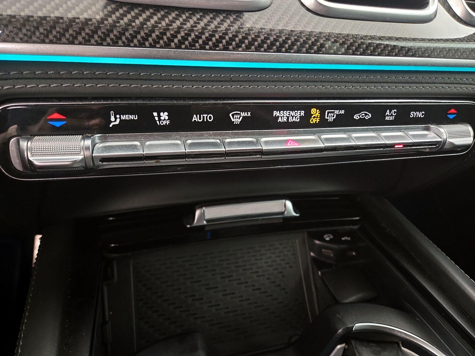 Thumbnail: 2021 Mercedes-Benz GL-Class - 17