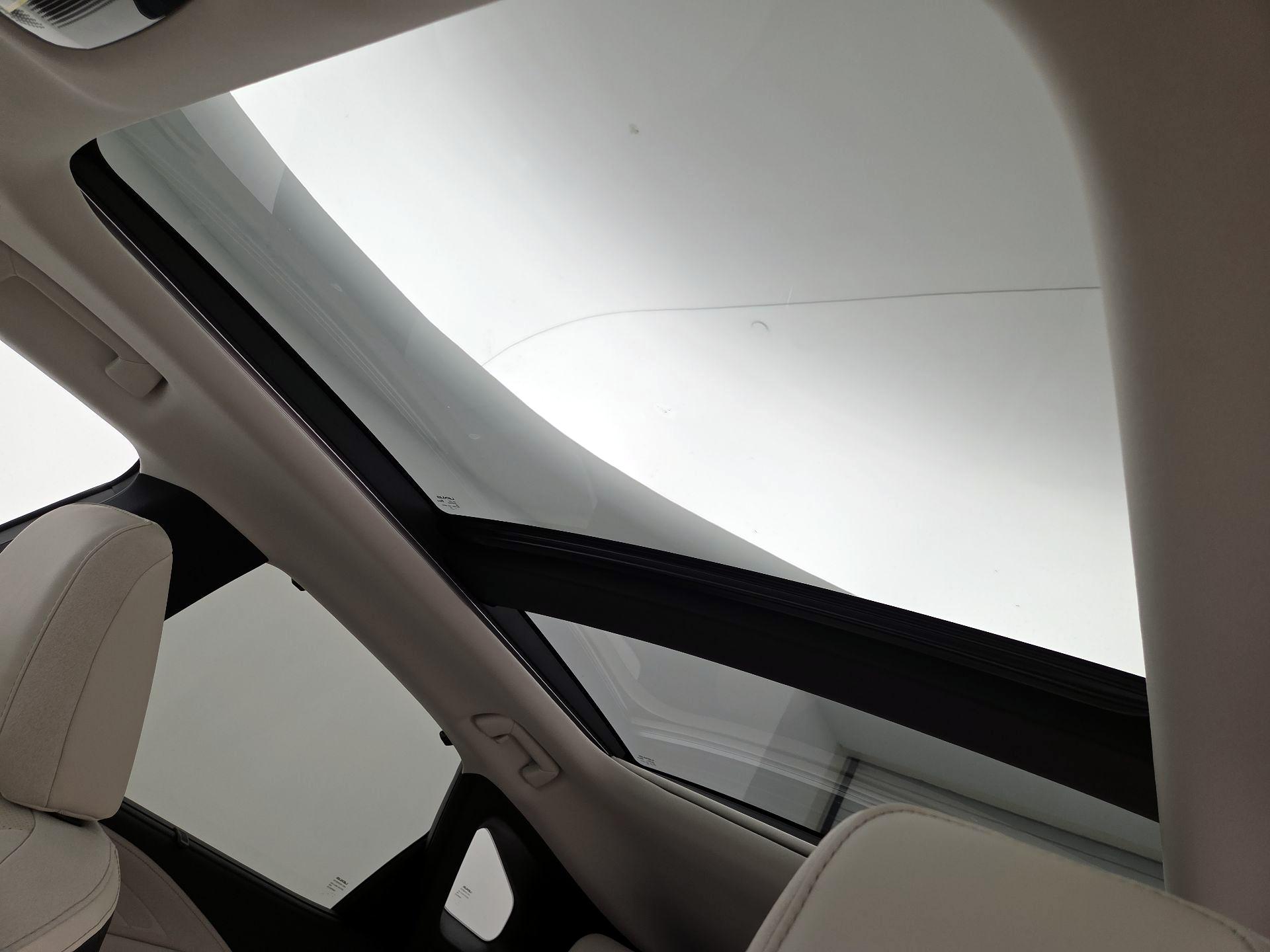 Thumbnail: 2023 Lexus RX - 19