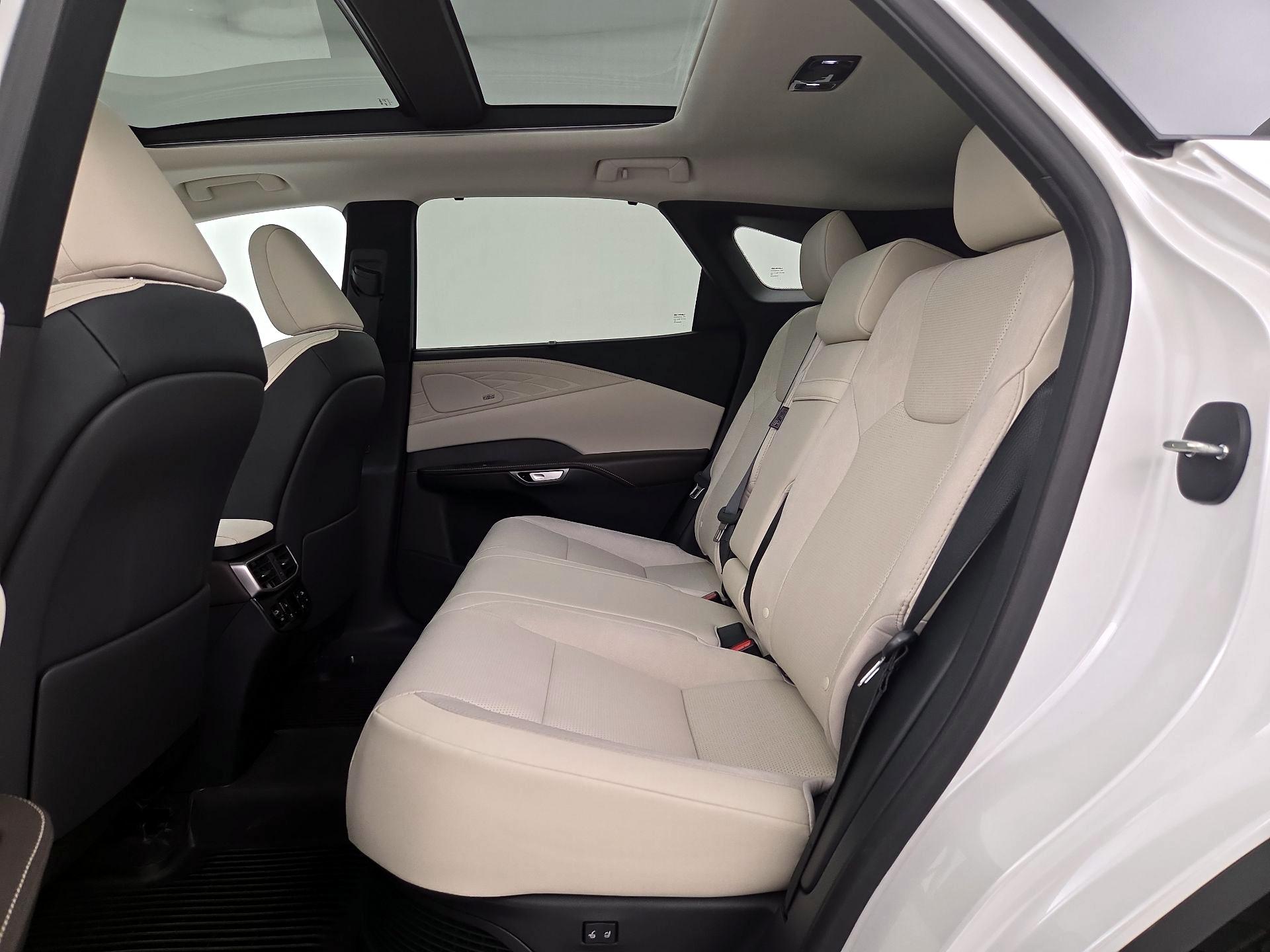Thumbnail: 2023 Lexus RX - 20