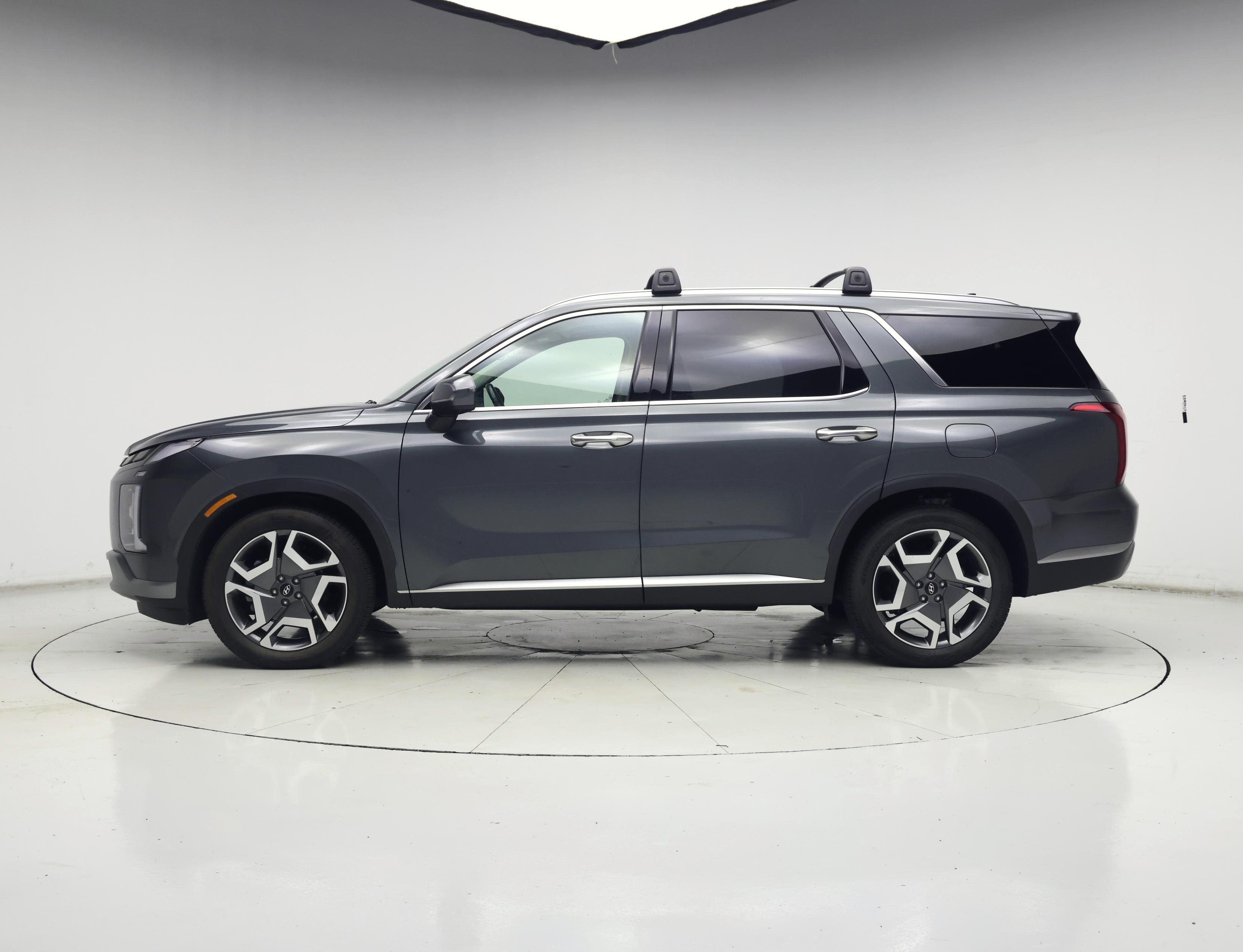 Thumbnail: 2023 Hyundai Palisade - 3