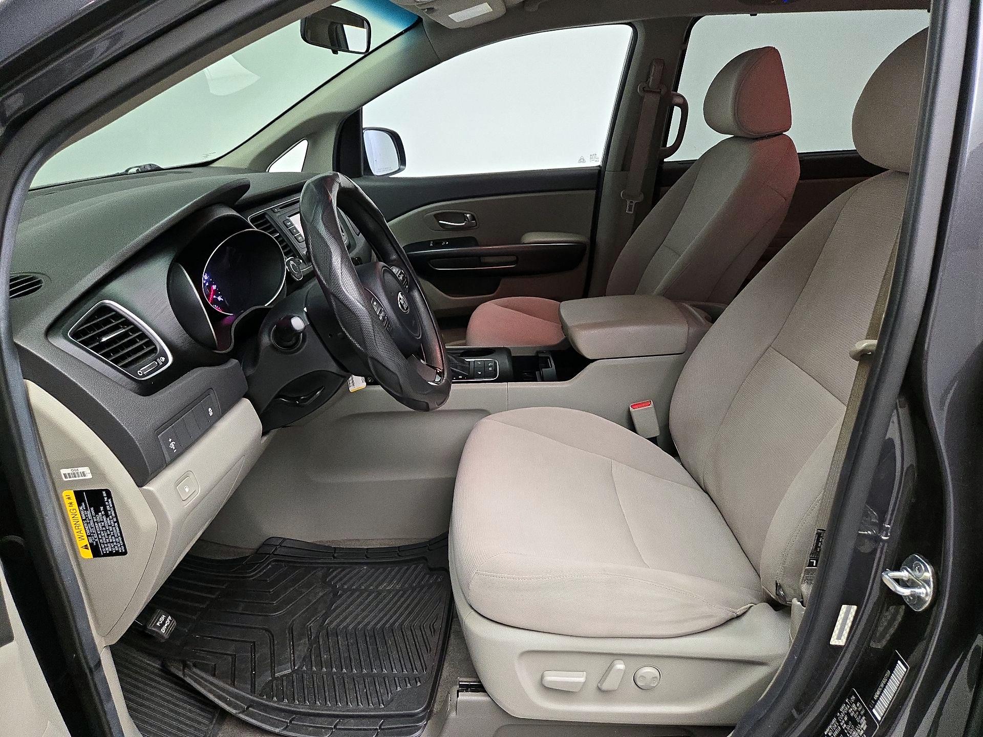 Thumbnail: 2015 Kia Sedona - 11