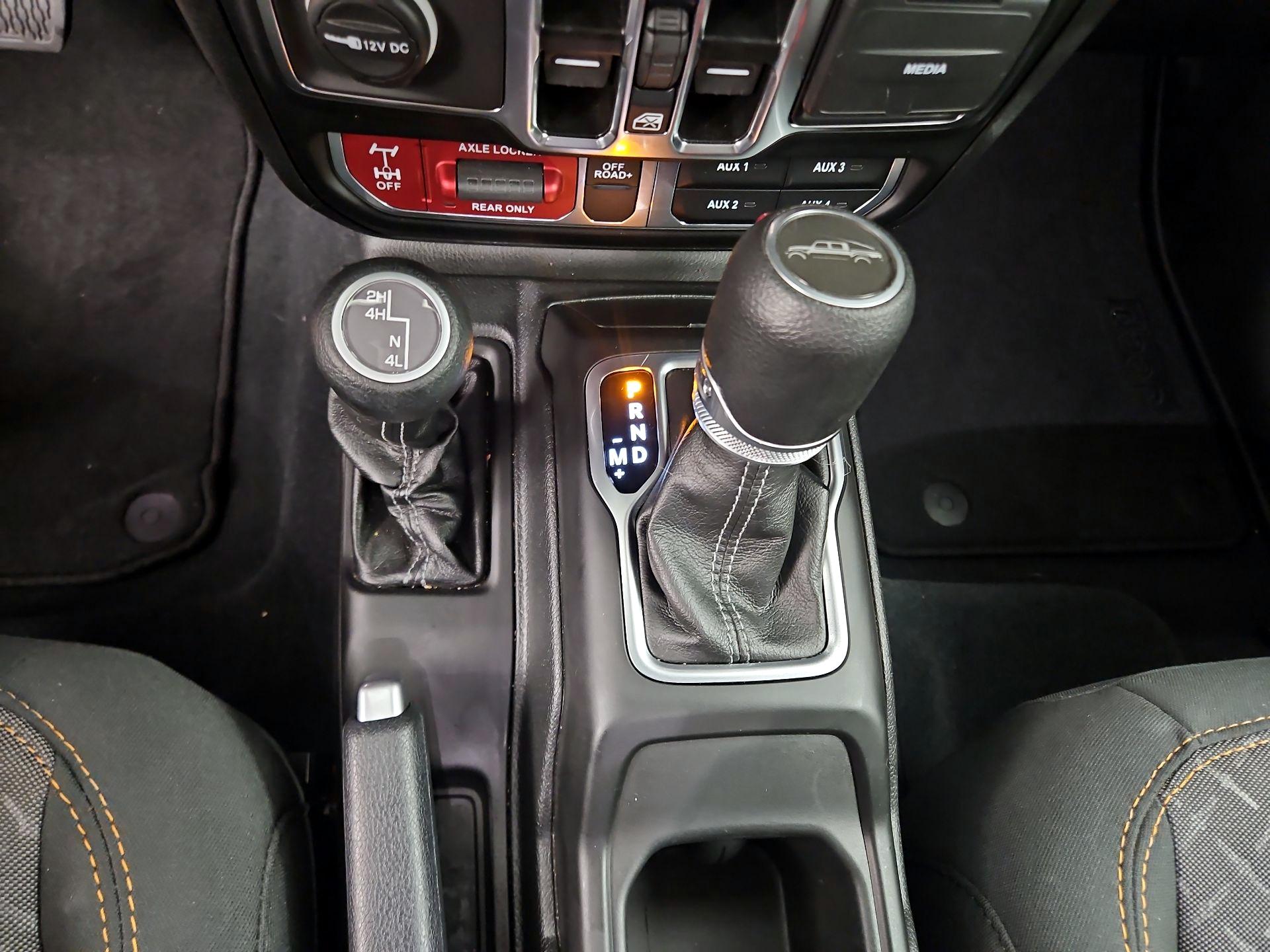 Thumbnail: 2024 Jeep Gladiator - 17