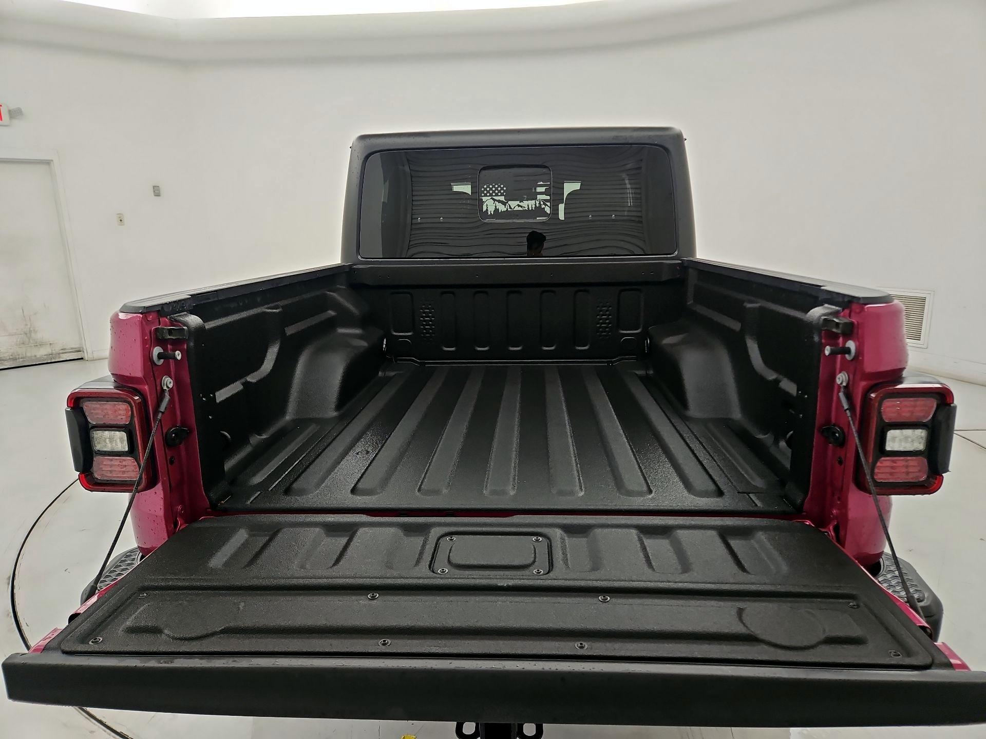Thumbnail: 2024 Jeep Gladiator - 20