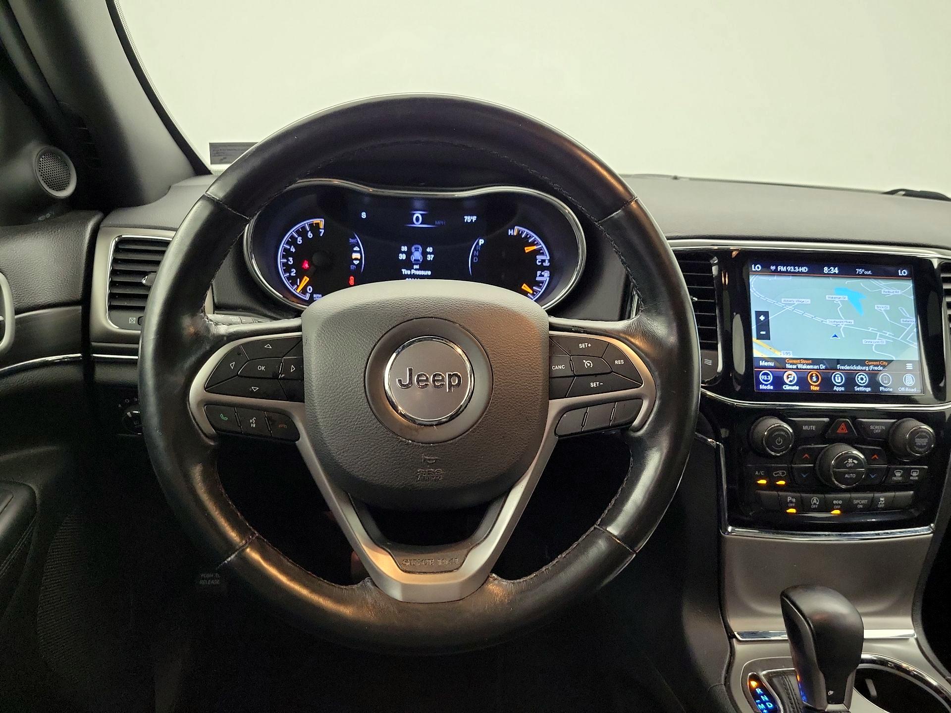 Thumbnail: 2020 Jeep Grand Cherokee - 10