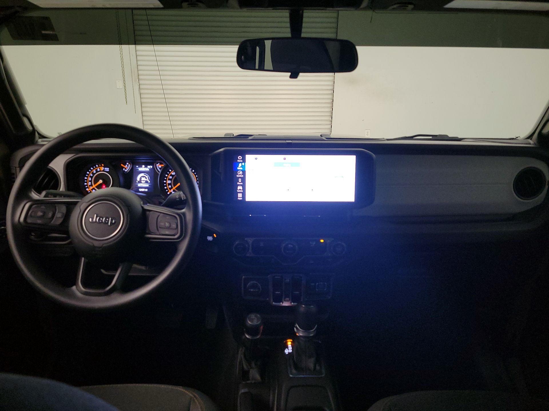 Thumbnail: 2025 Jeep Gladiator - 9