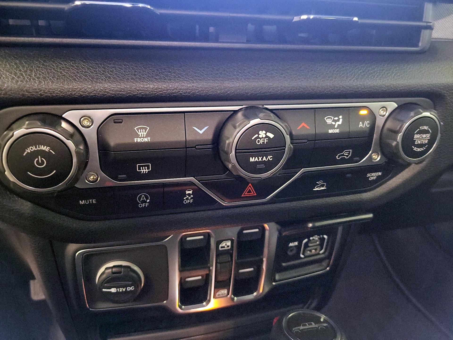 Thumbnail: 2025 Jeep Gladiator - 16