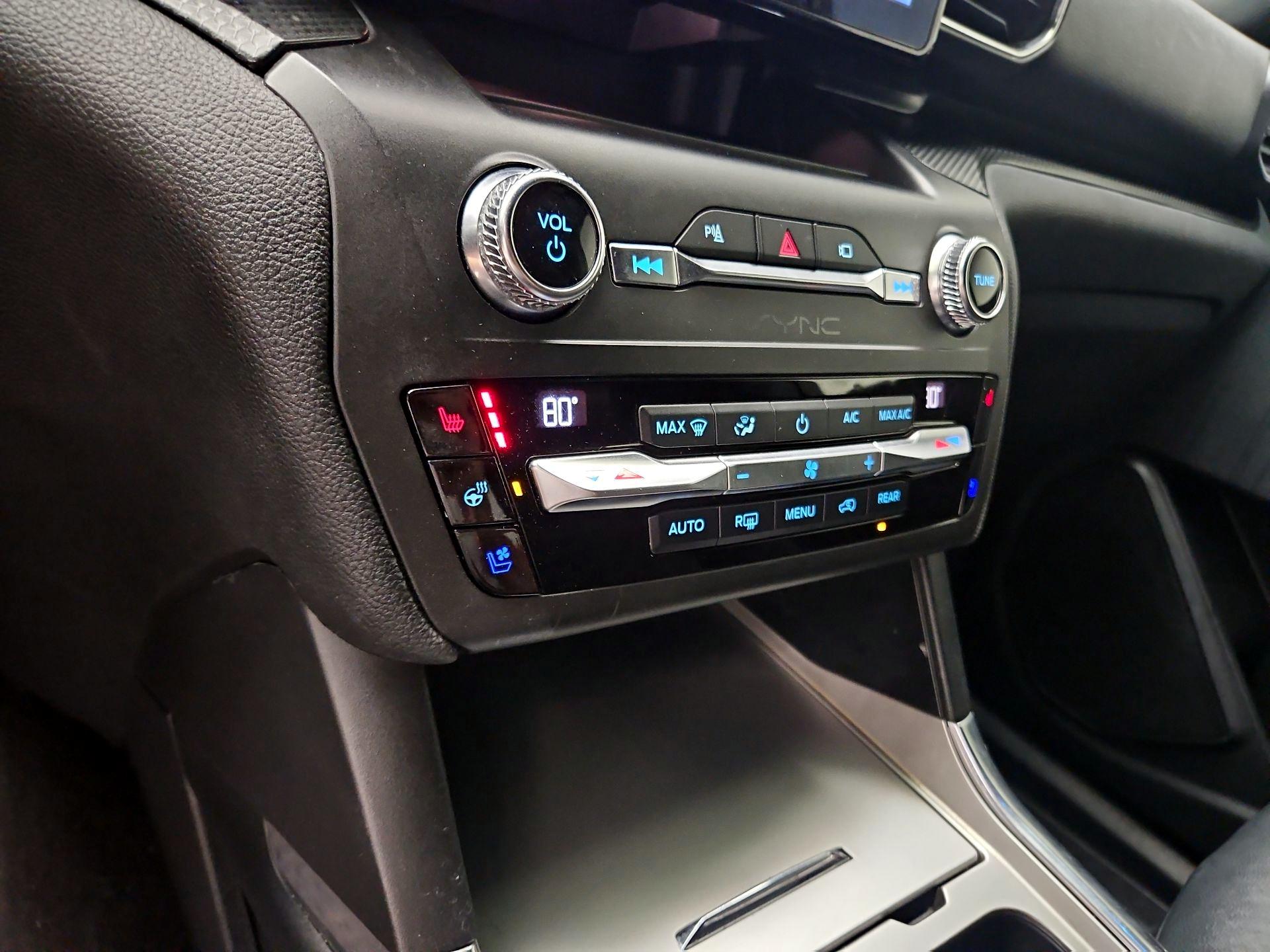 Thumbnail: 2020 Ford Explorer - 17