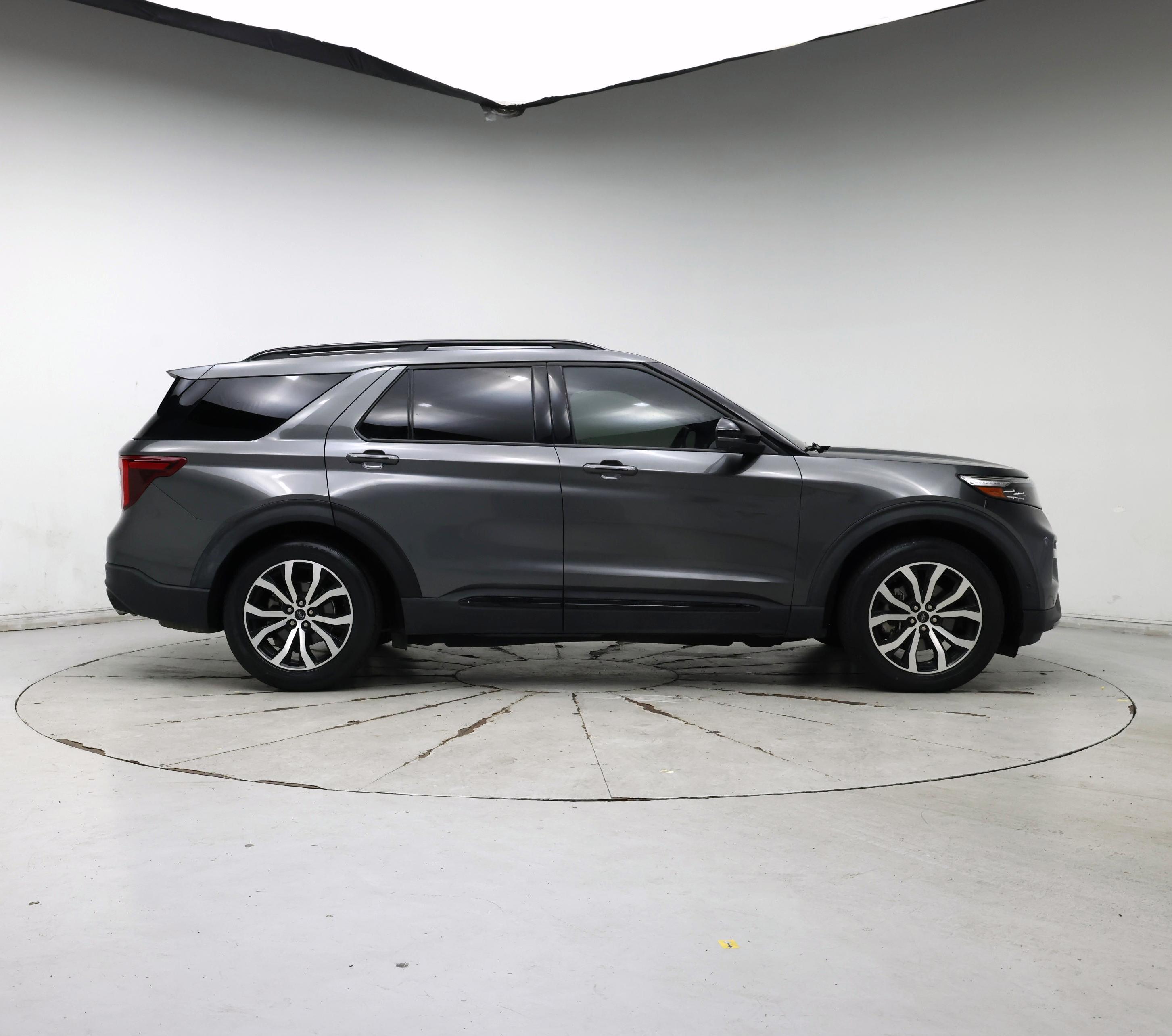Thumbnail: 2020 Ford Explorer - 7