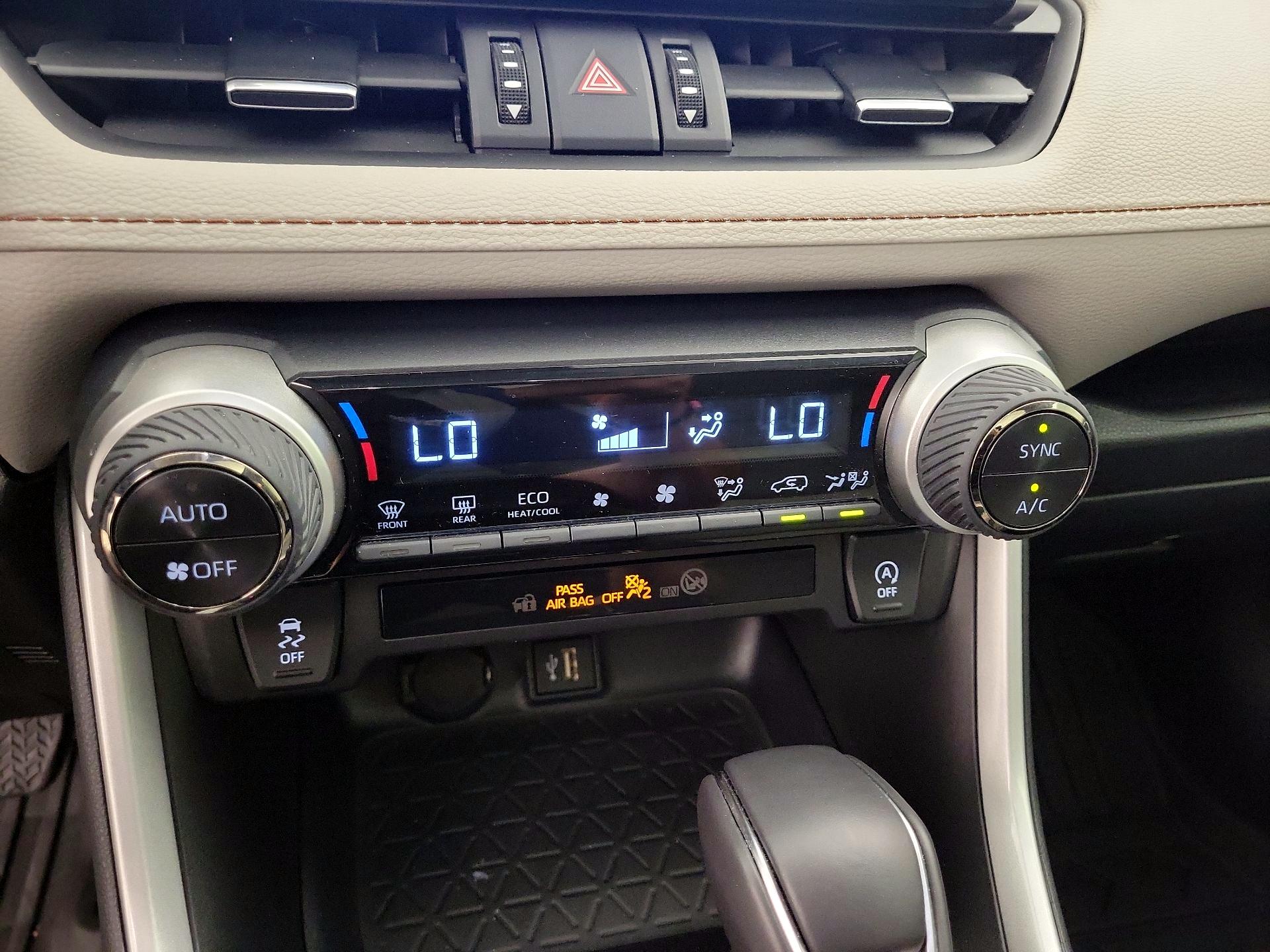 Thumbnail: 2025 Toyota RAV4 - 16