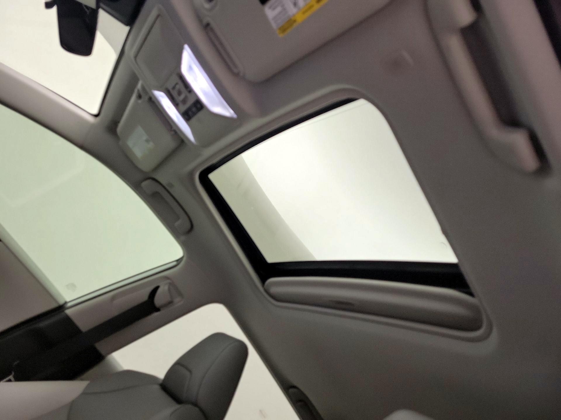 Thumbnail: 2025 Toyota RAV4 - 19