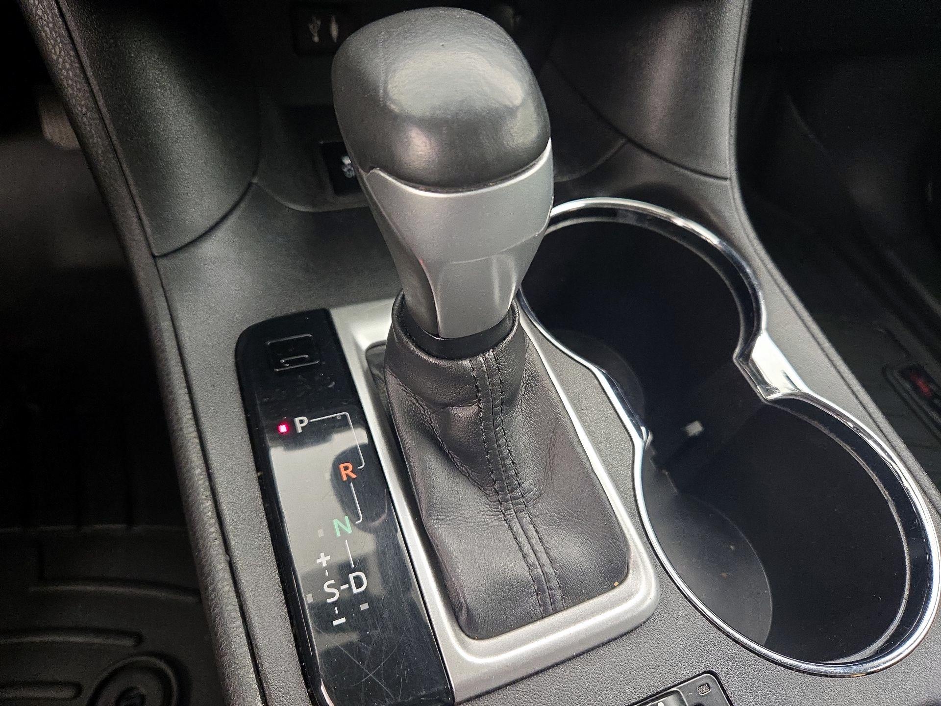 Thumbnail: 2015 Toyota Highlander - 17