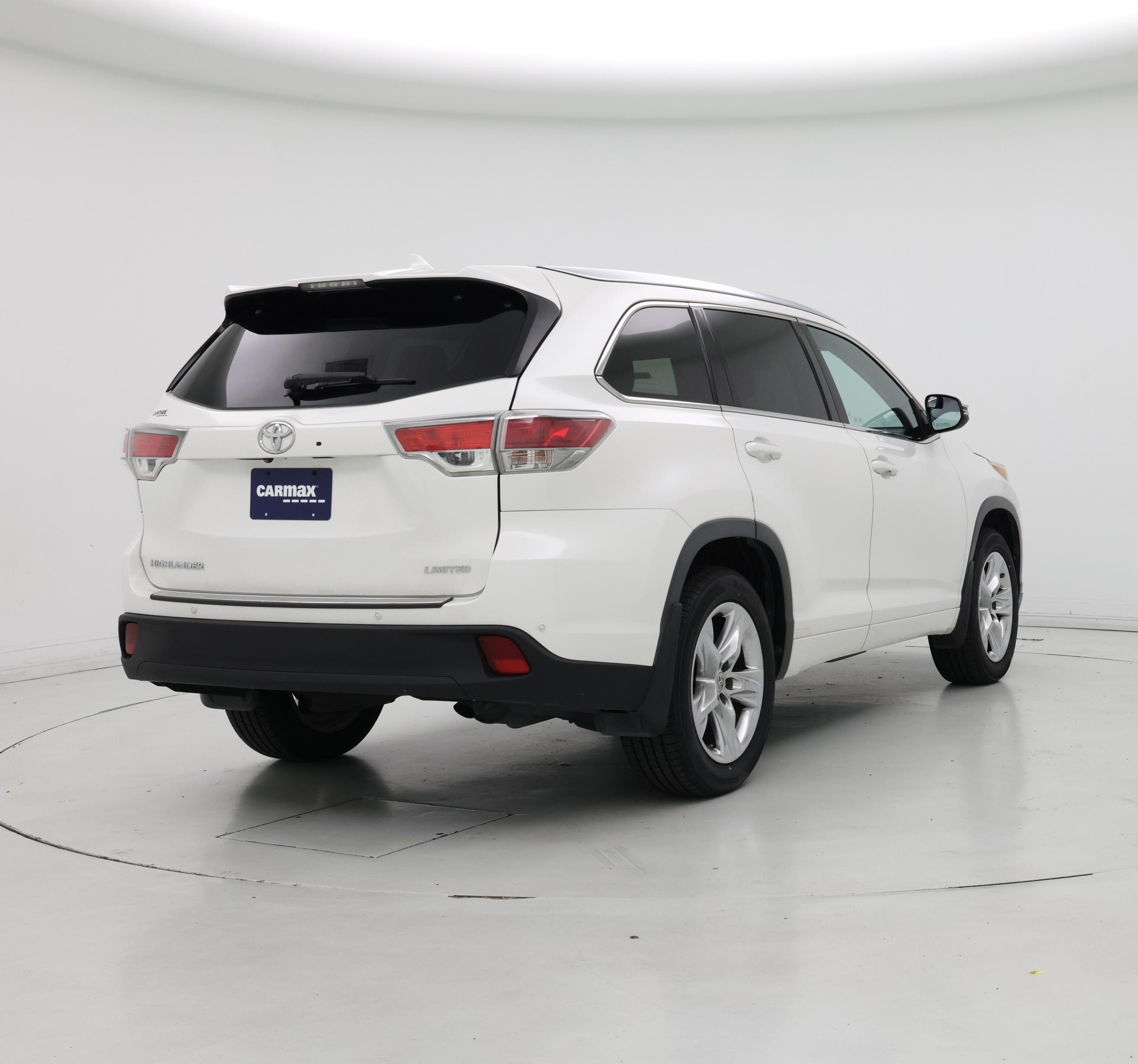 Thumbnail: 2015 Toyota Highlander - 8
