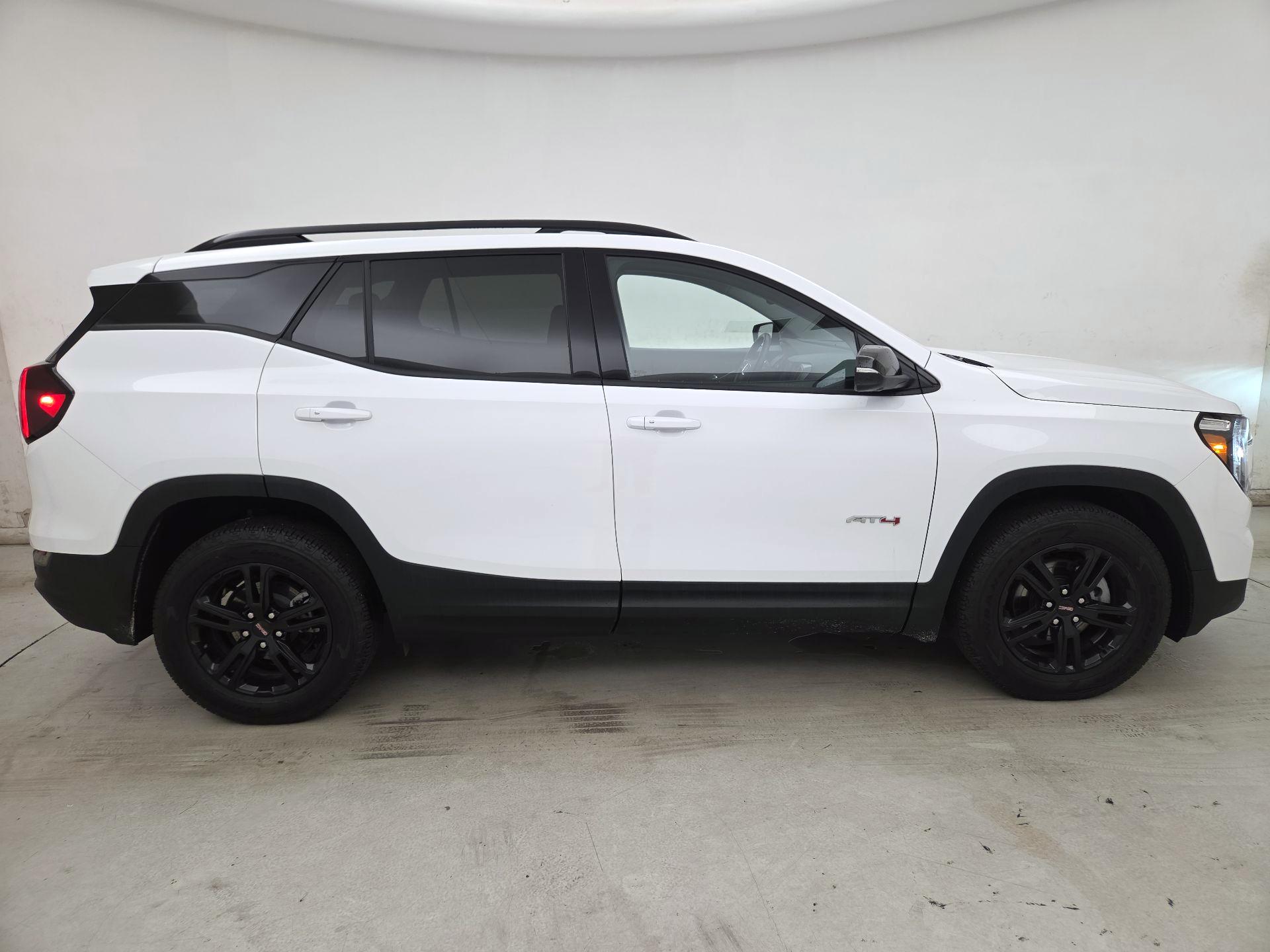 Thumbnail: 2024 GMC Terrain - 4
