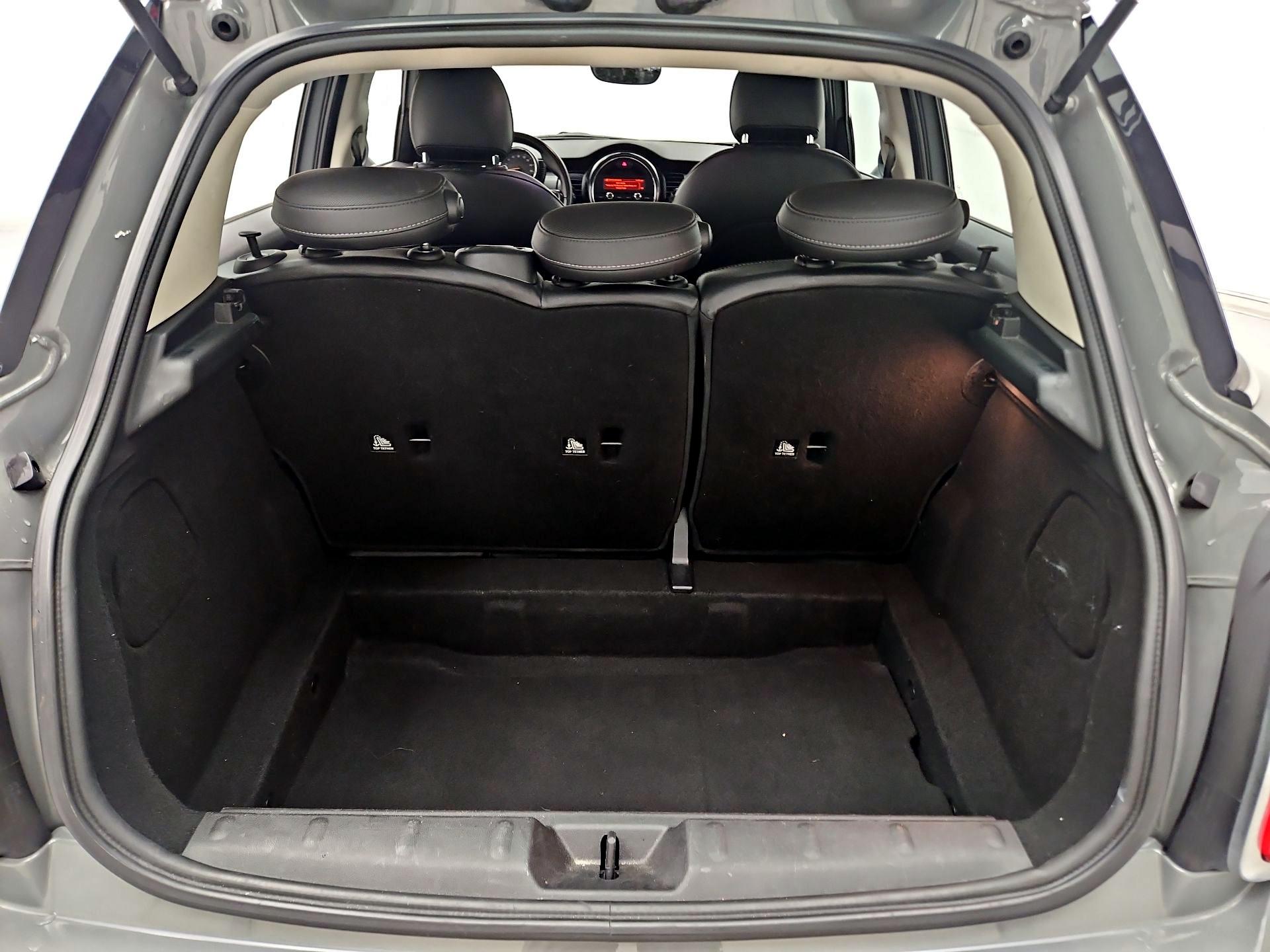 Thumbnail: 2015 MINI Cooper Hardtop - 19