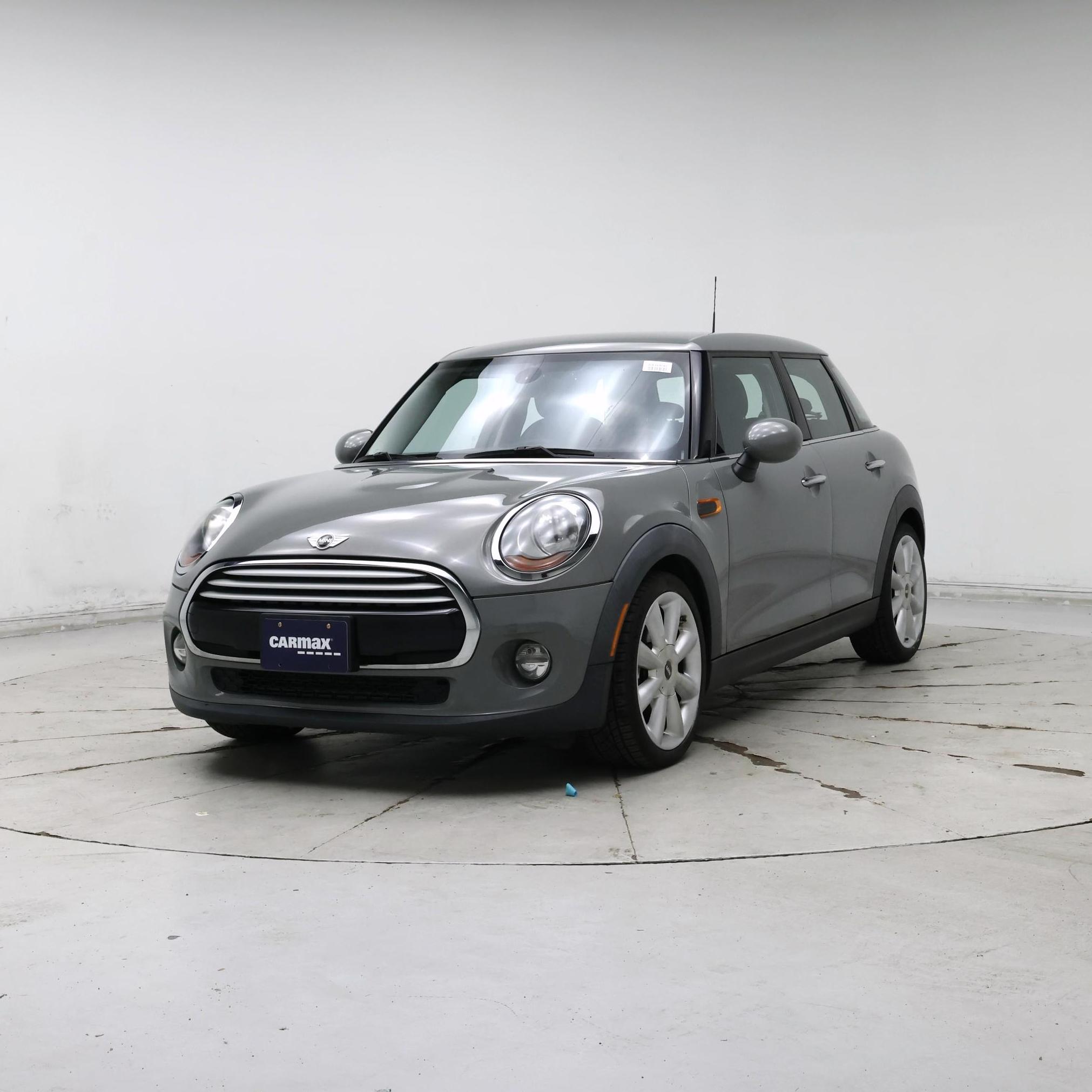 Thumbnail: 2015 MINI Cooper Hardtop - 4