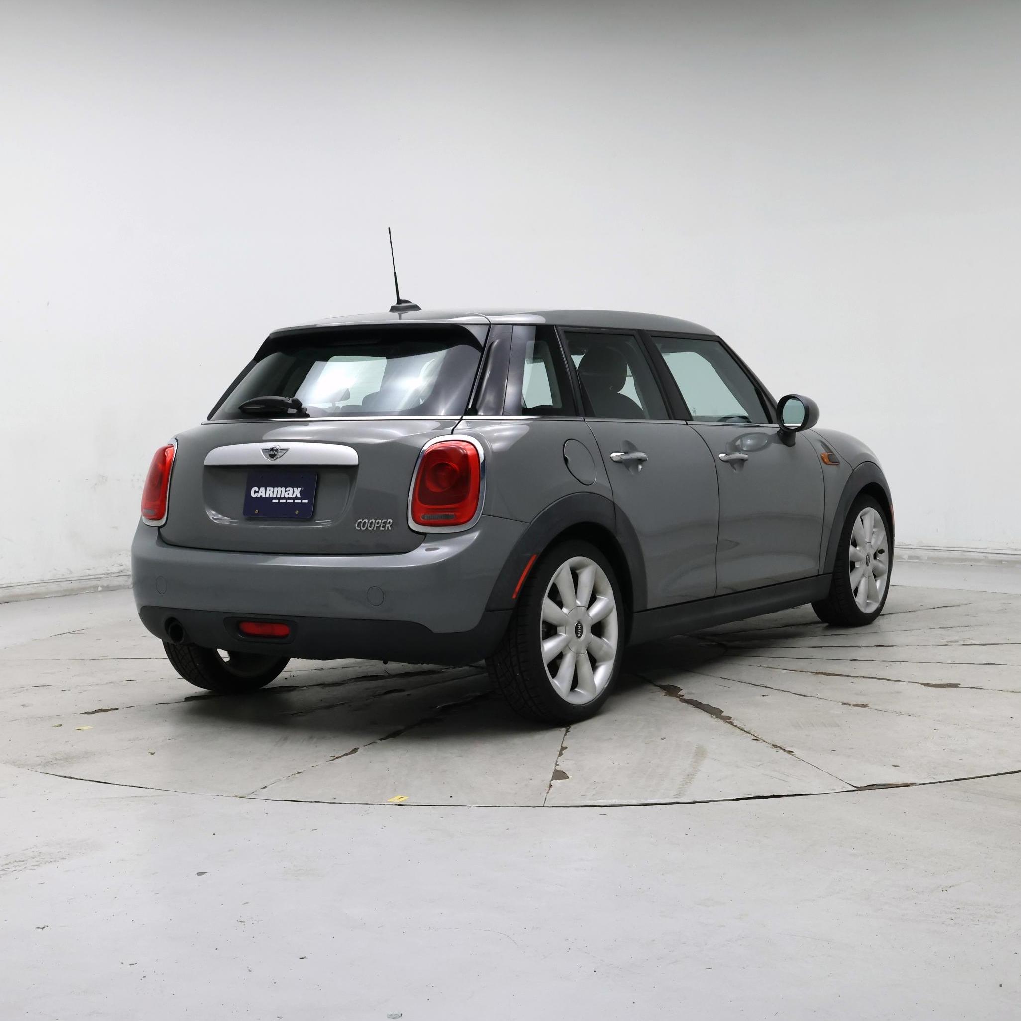Thumbnail: 2015 MINI Cooper Hardtop - 8