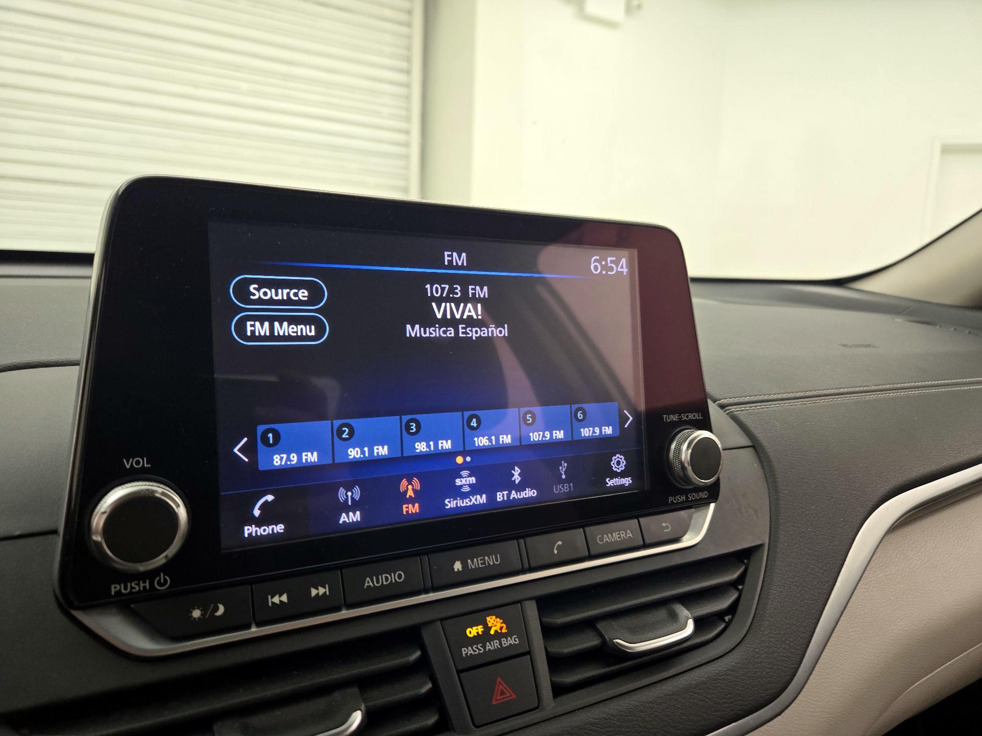 Thumbnail: 2019 Nissan Altima - 14