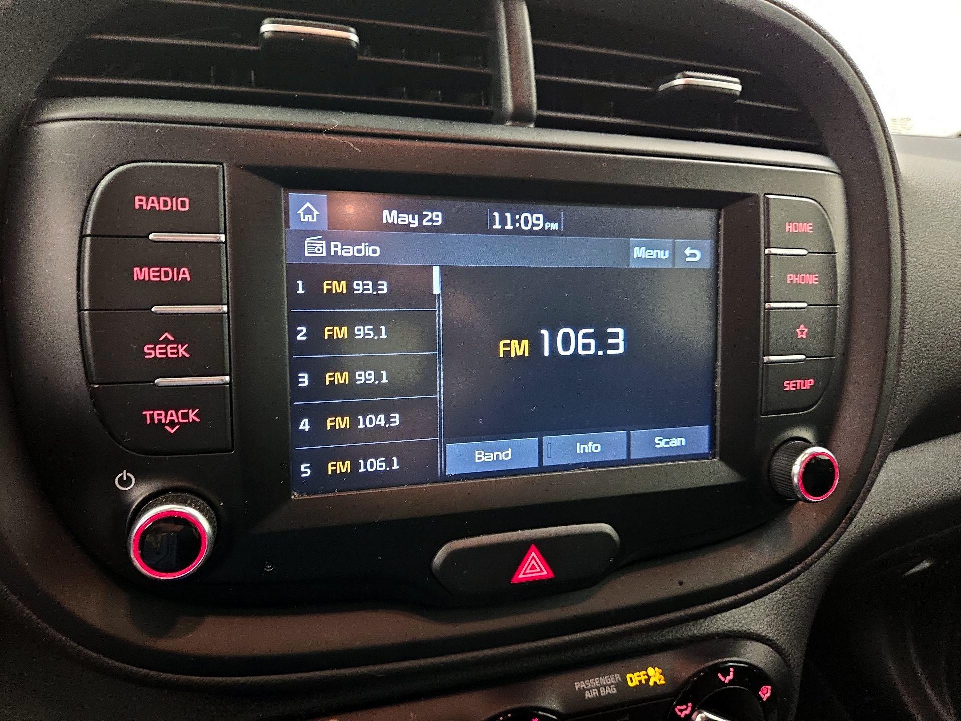 Thumbnail: 2020 Kia Soul - 15