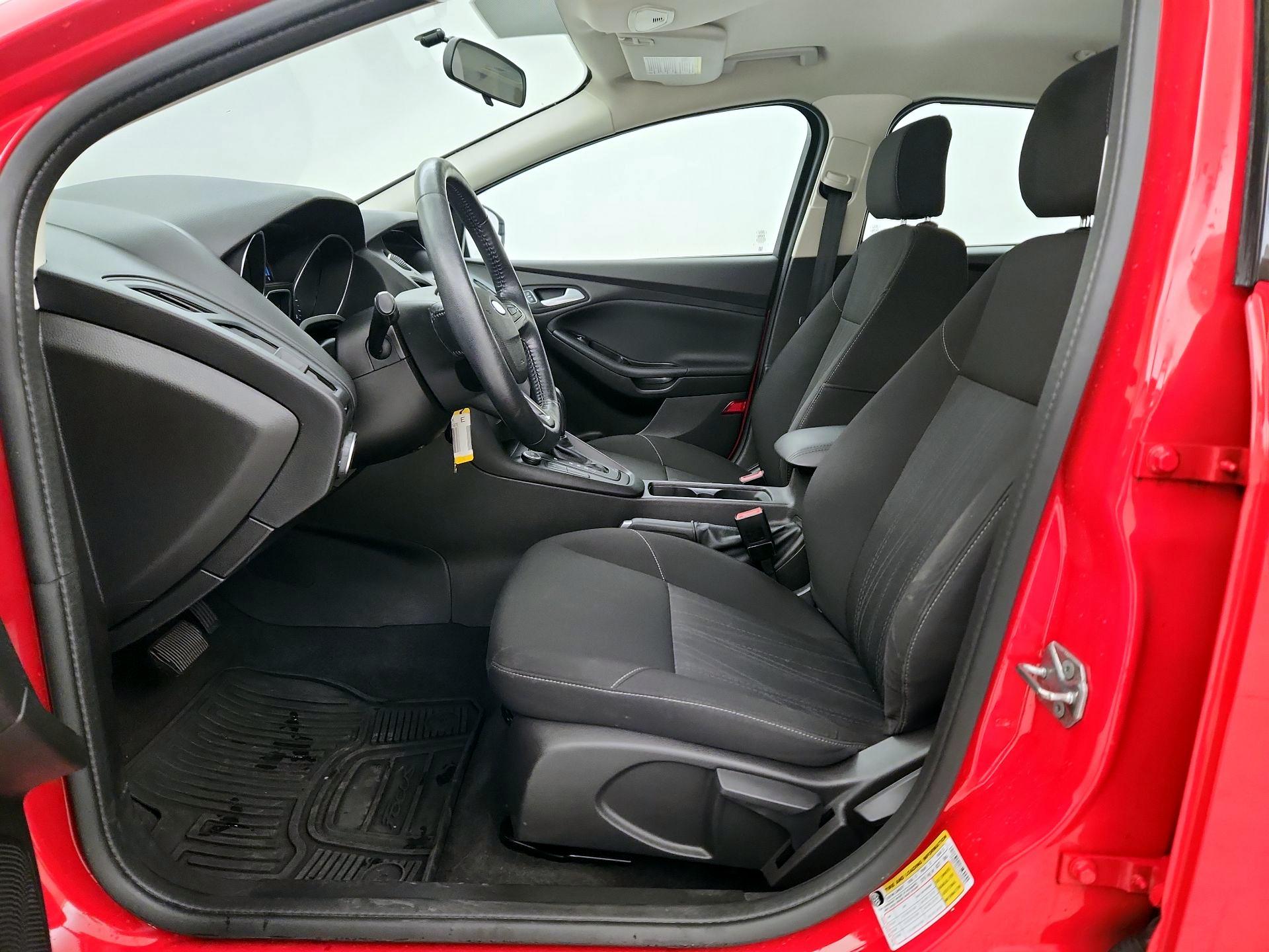 Thumbnail: 2015 Ford Focus - 11