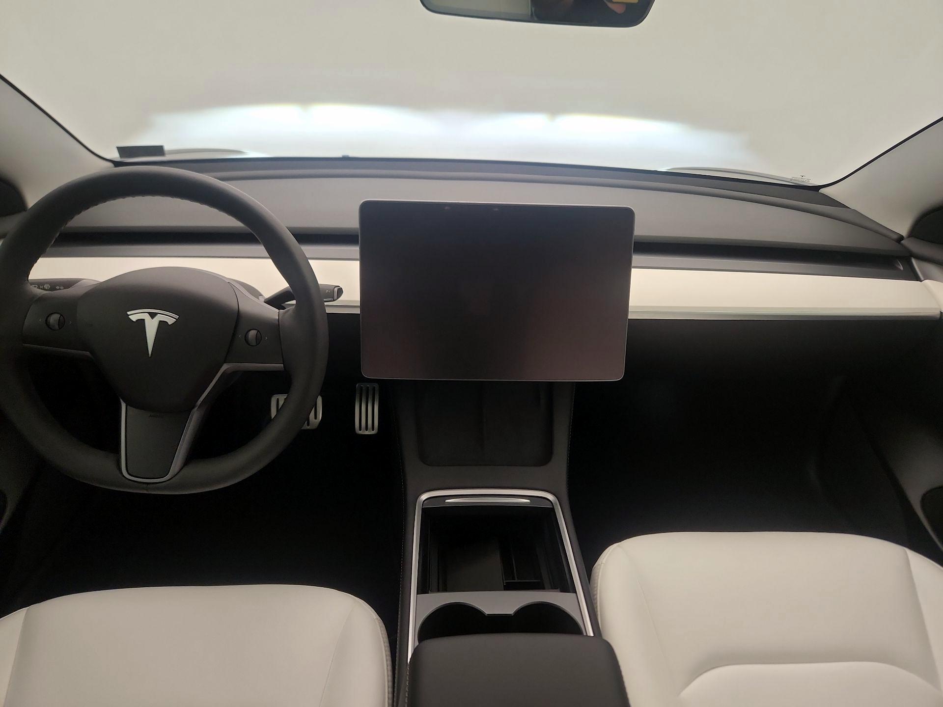 Thumbnail: 2022 Tesla Model 3 - 9