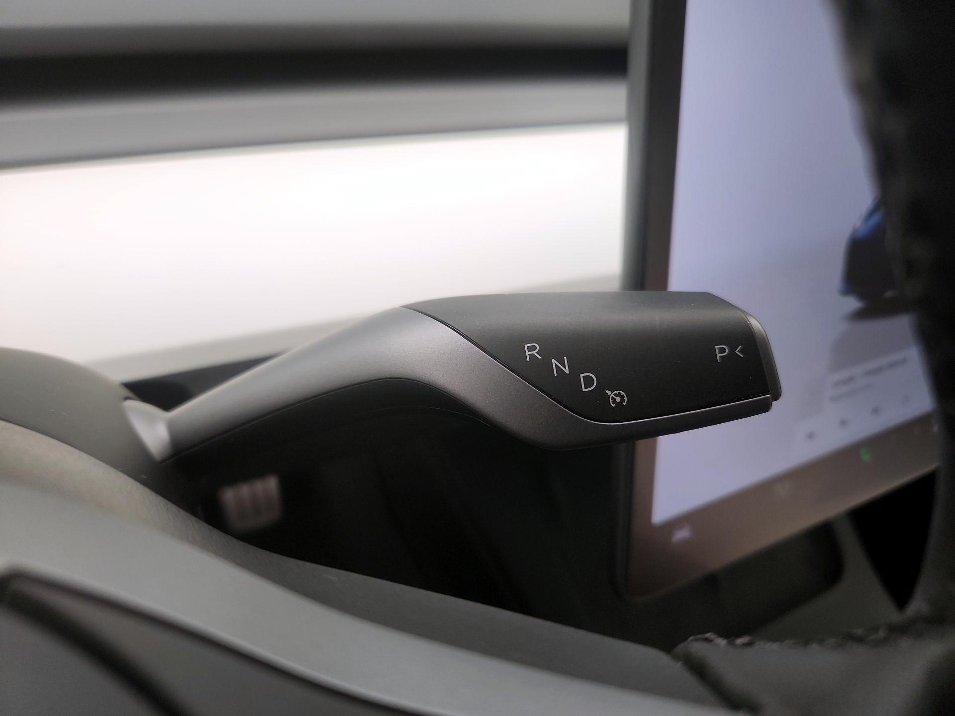 Thumbnail: 2022 Tesla Model 3 - 16