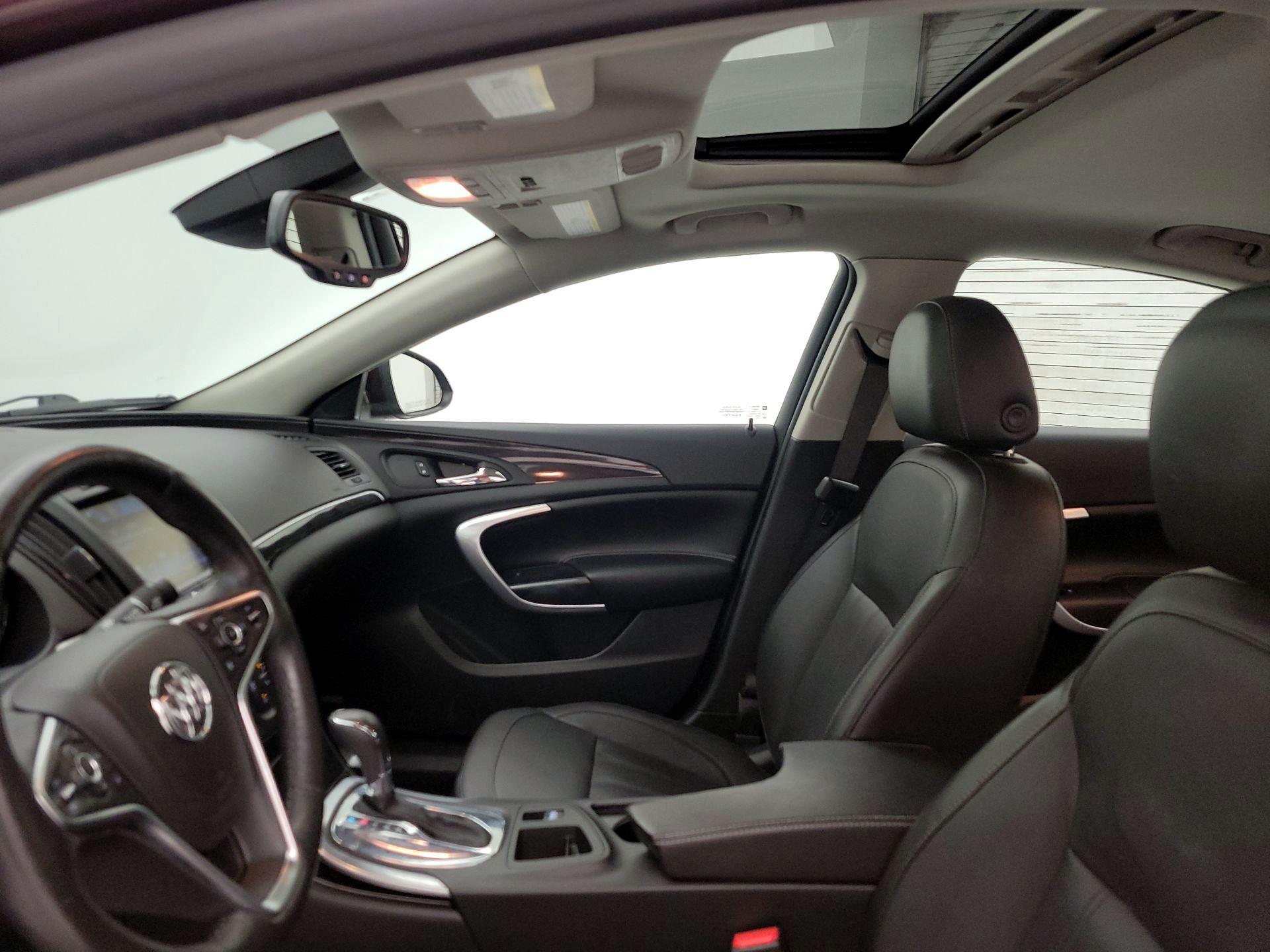 Thumbnail: 2017 Buick Regal - 19