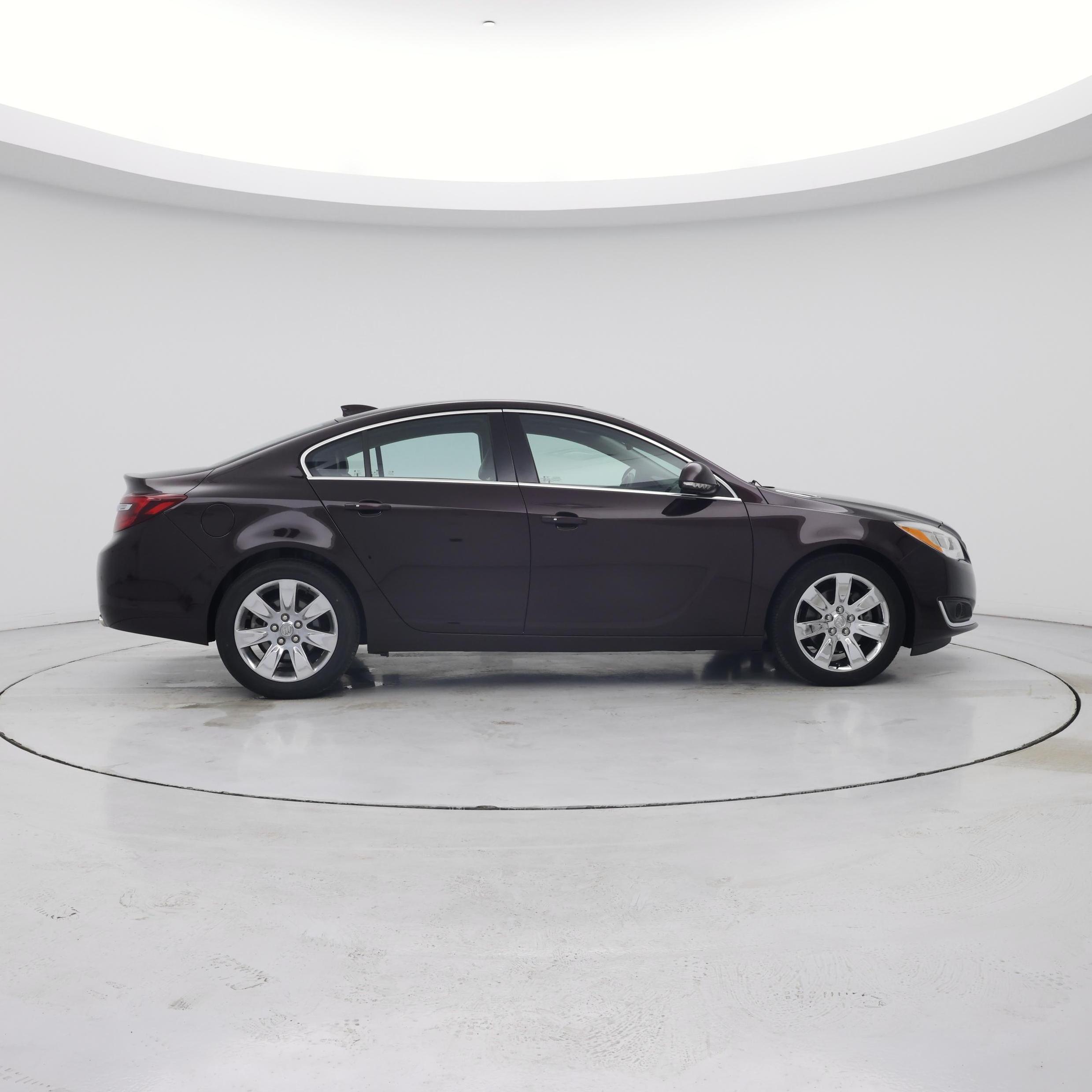 Thumbnail: 2017 Buick Regal - 7