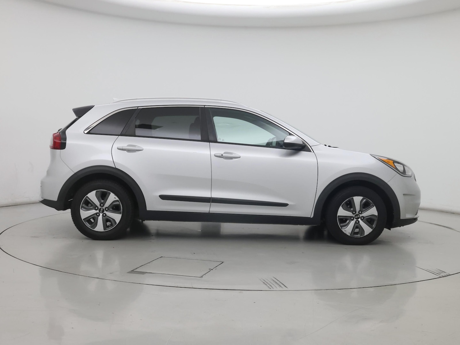 2019 Kia Niro LX - Photo 8