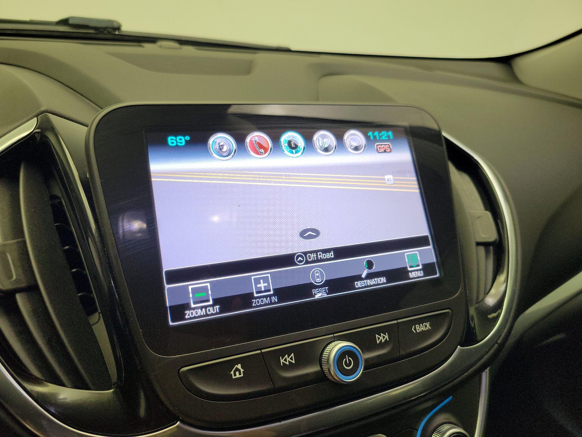 Thumbnail: 2017 Chevrolet Volt - 14