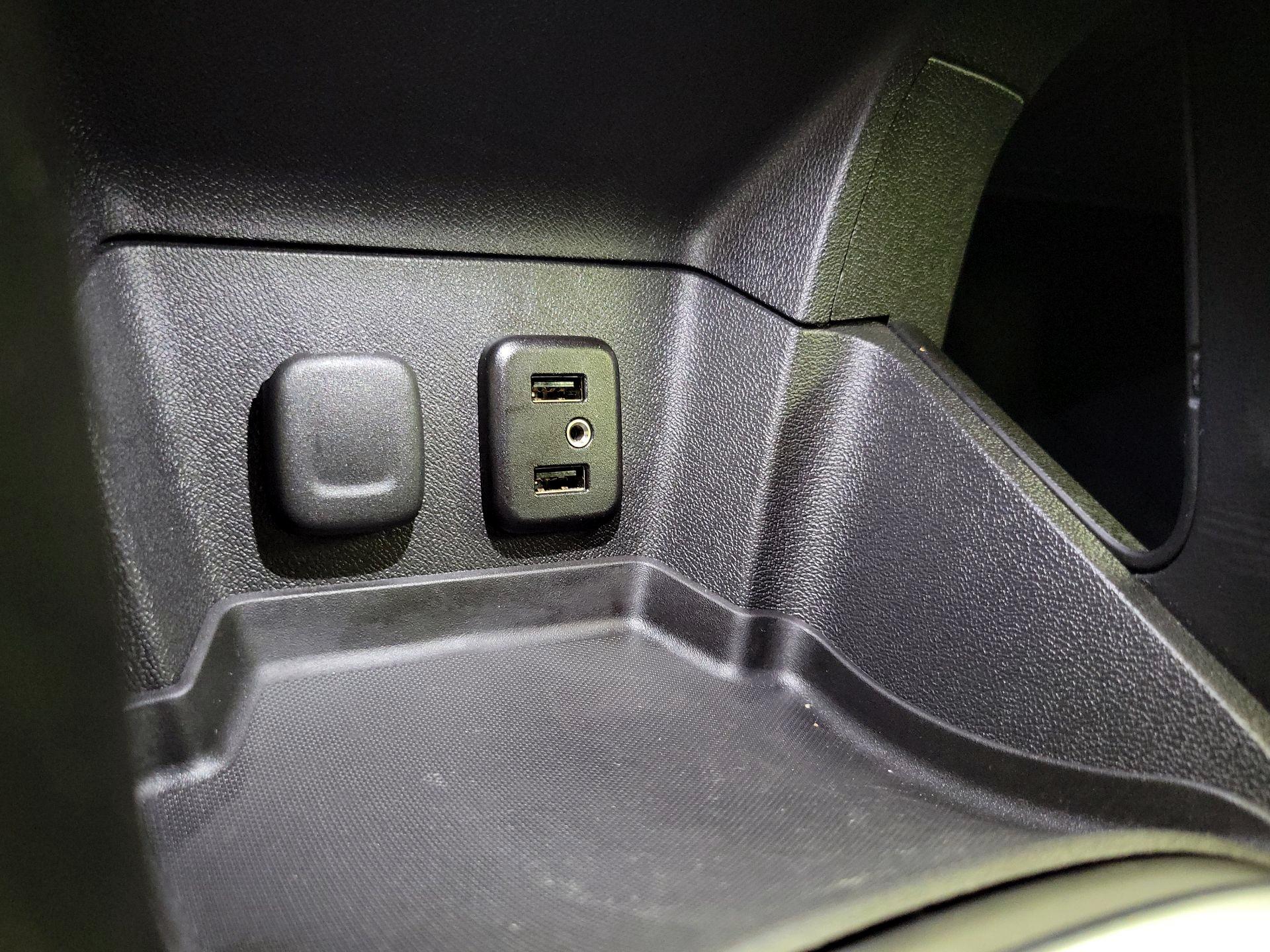 Thumbnail: 2017 Chevrolet Volt - 19