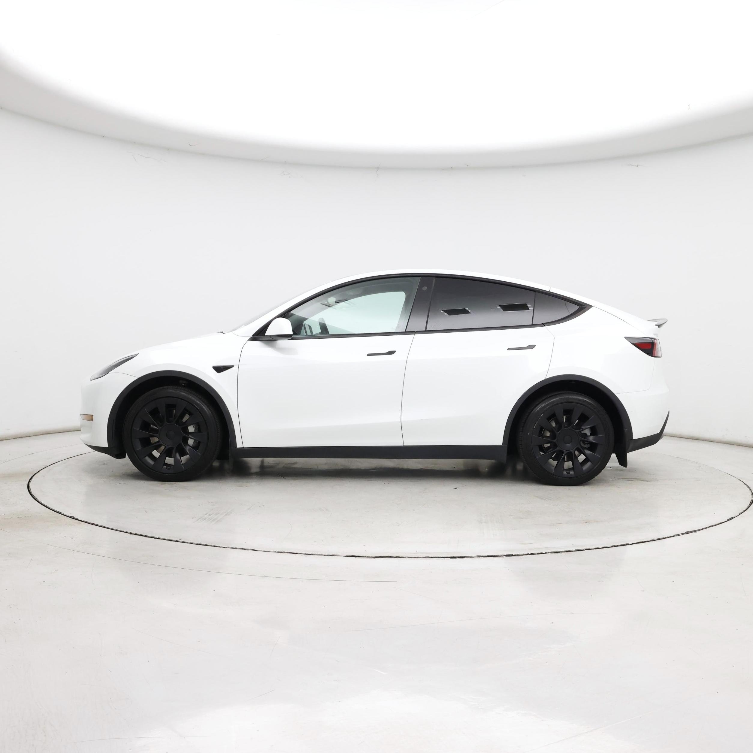Thumbnail: 2022 Tesla Model Y - 3