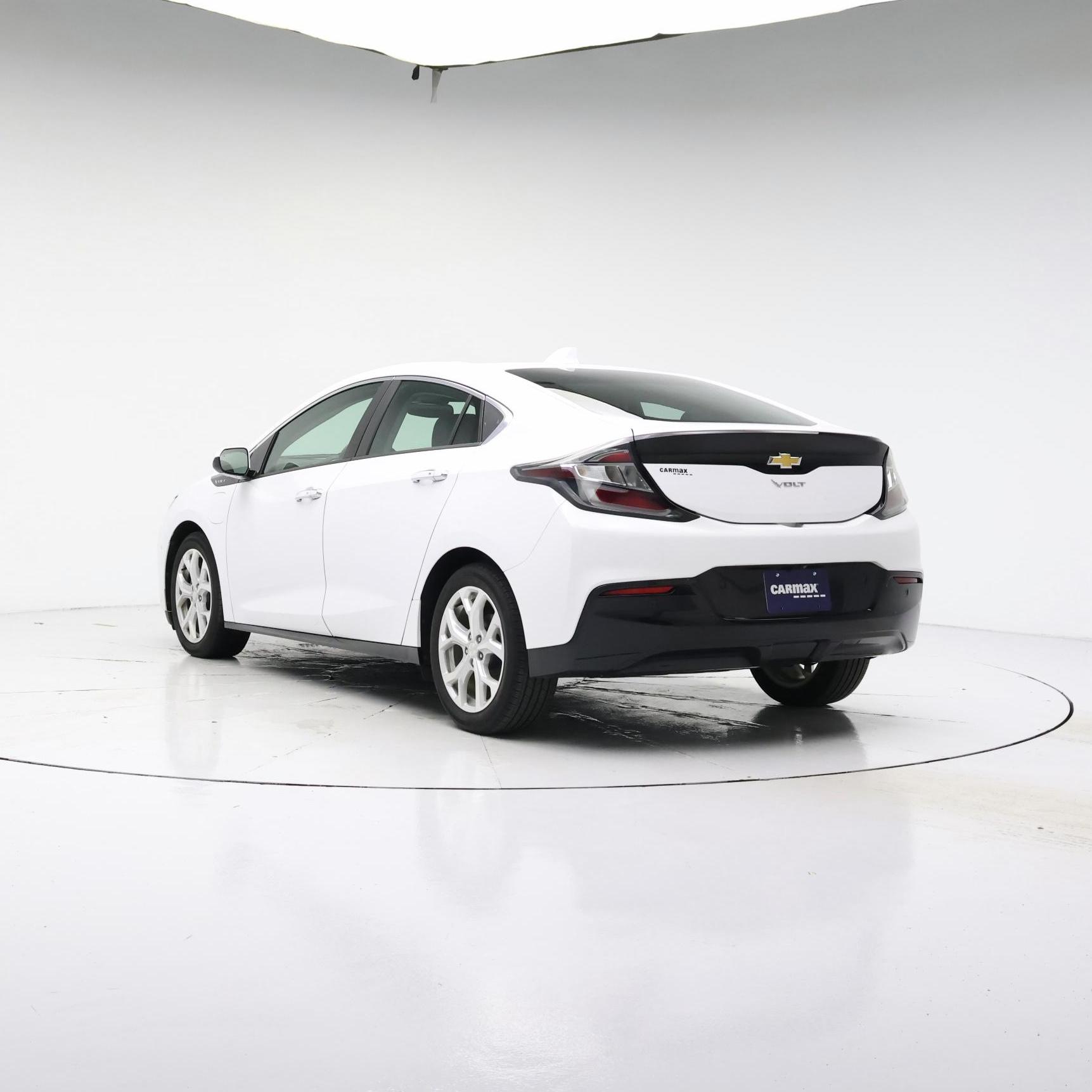 Thumbnail: 2017 Chevrolet Volt - 2
