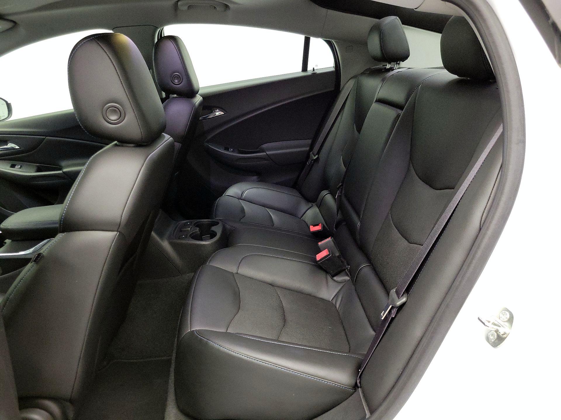 Thumbnail: 2017 Chevrolet Volt - 20
