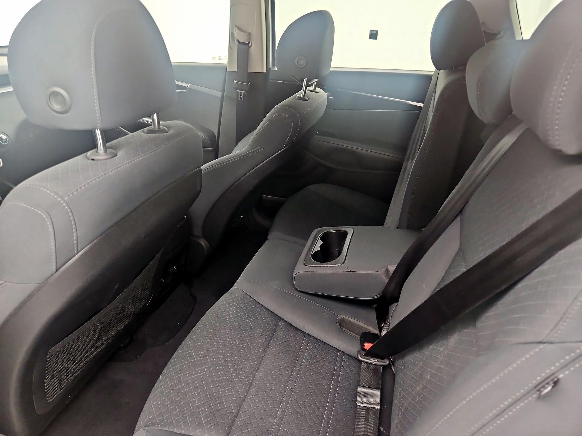 Thumbnail: 2018 Kia Sorento - 19
