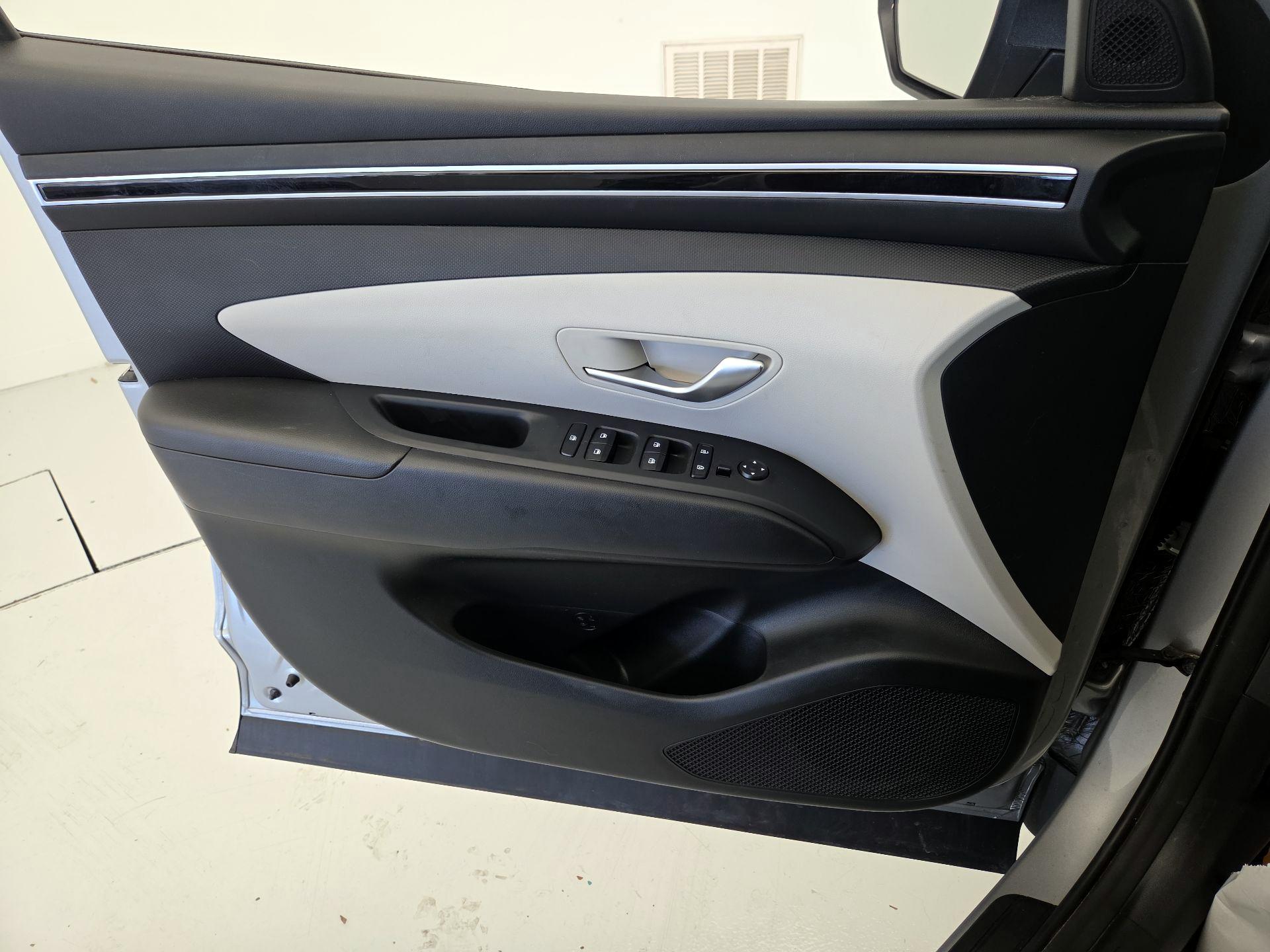 Thumbnail: 2023 Hyundai Tucson - 12