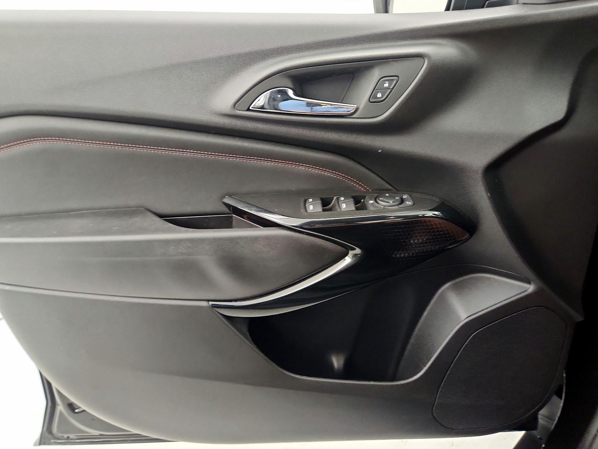 Thumbnail: 2025 Chevrolet Trax - 12