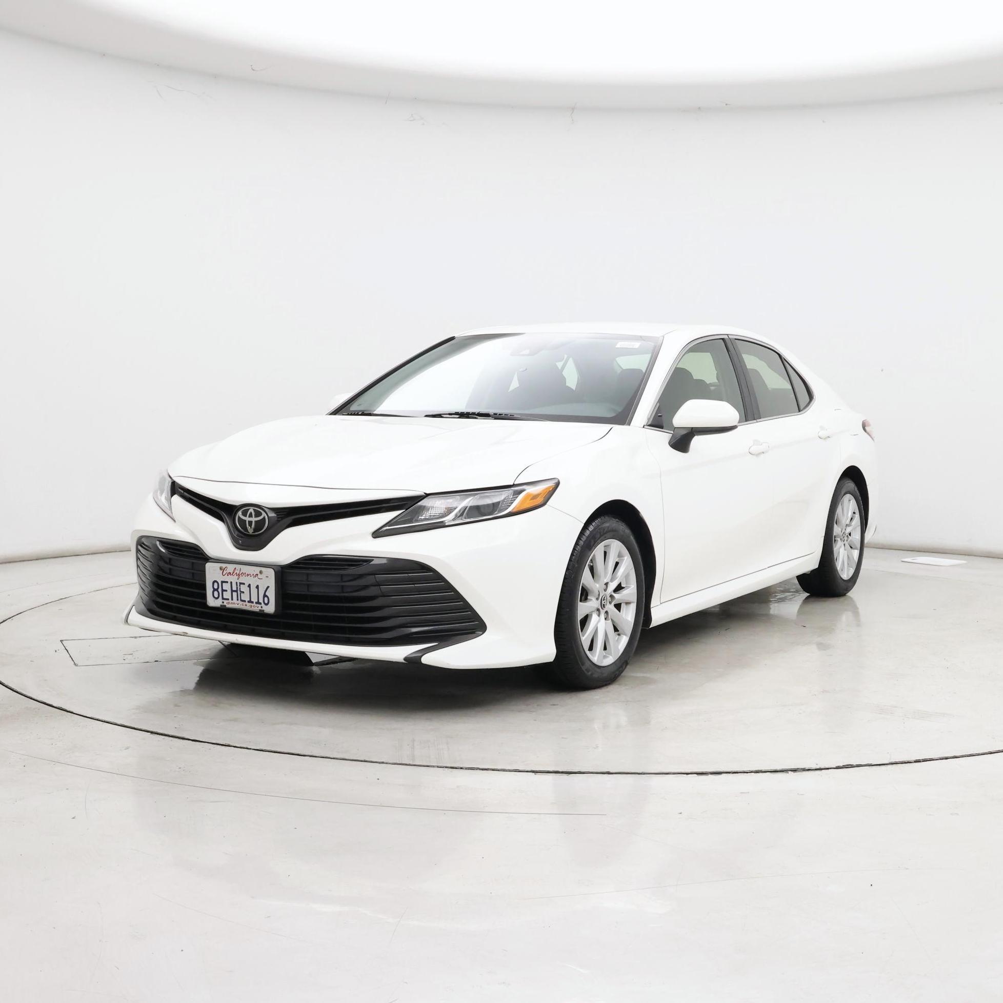 Thumbnail: 2018 Toyota Camry - 4