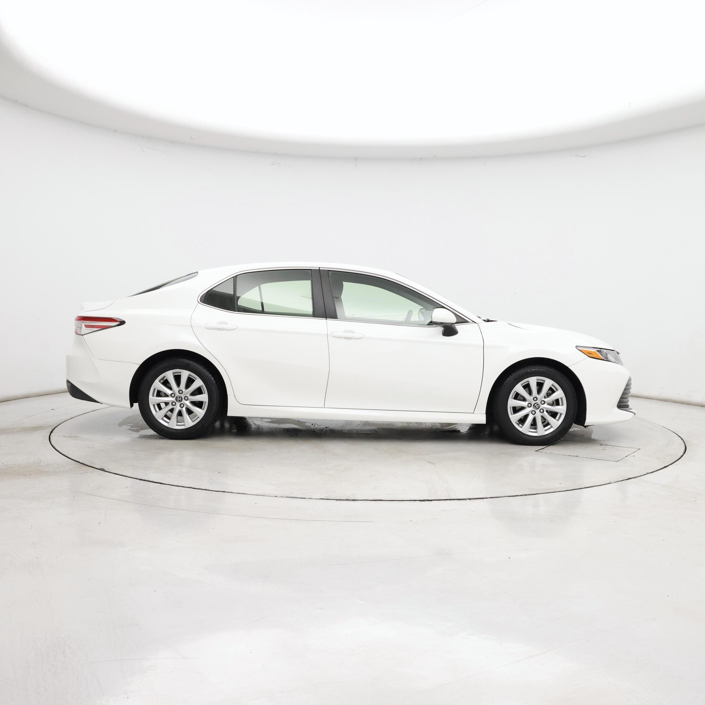 Thumbnail: 2018 Toyota Camry - 7