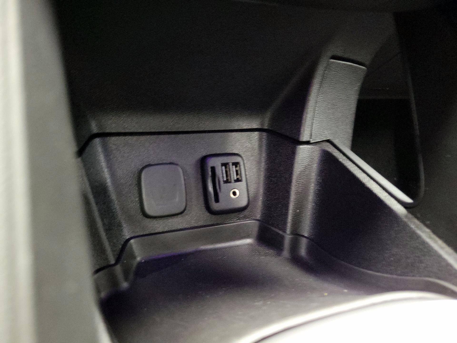 Thumbnail: 2019 Chevrolet Volt - 18
