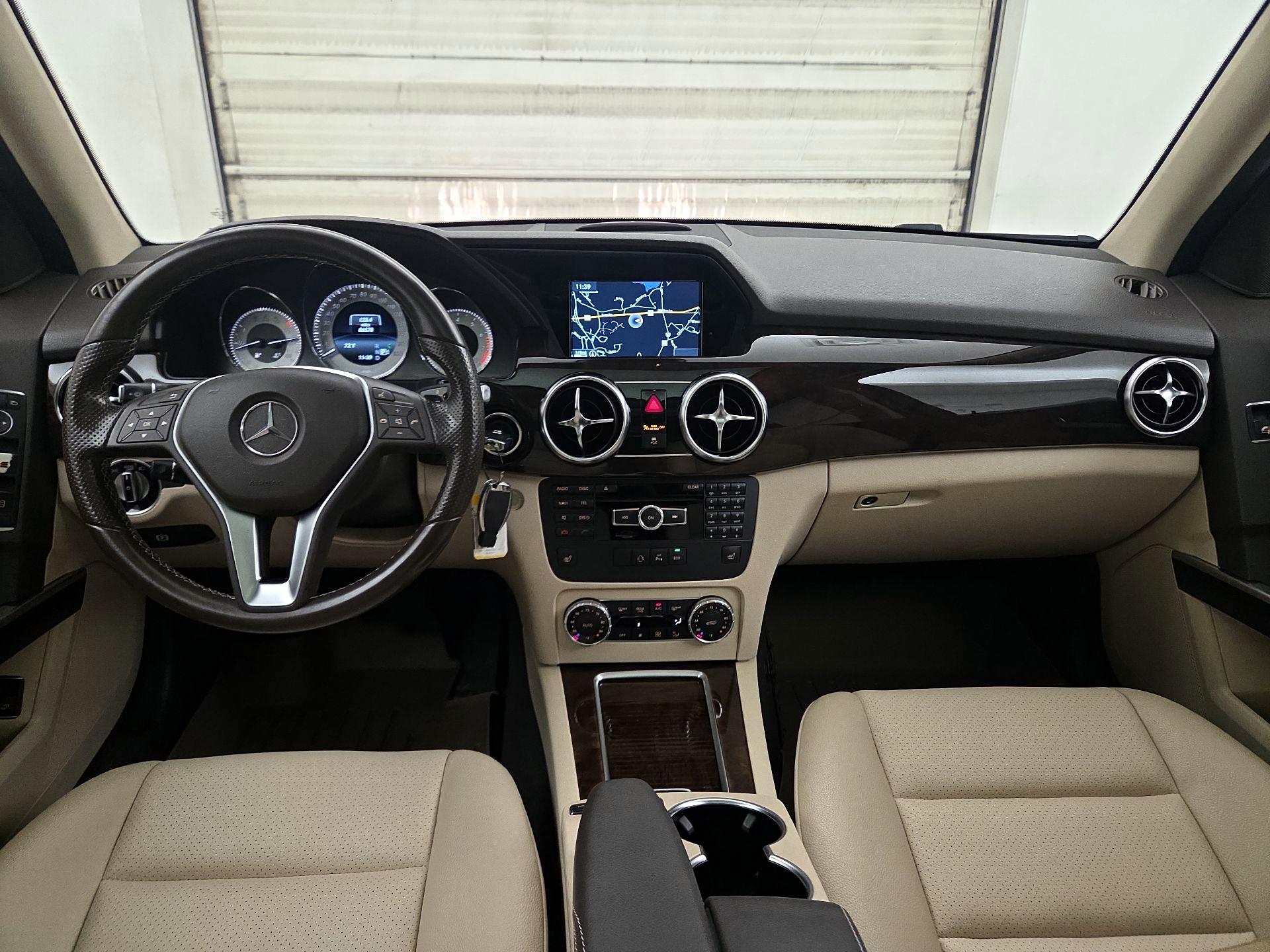 Thumbnail: 2015 Mercedes-Benz GLK - 9