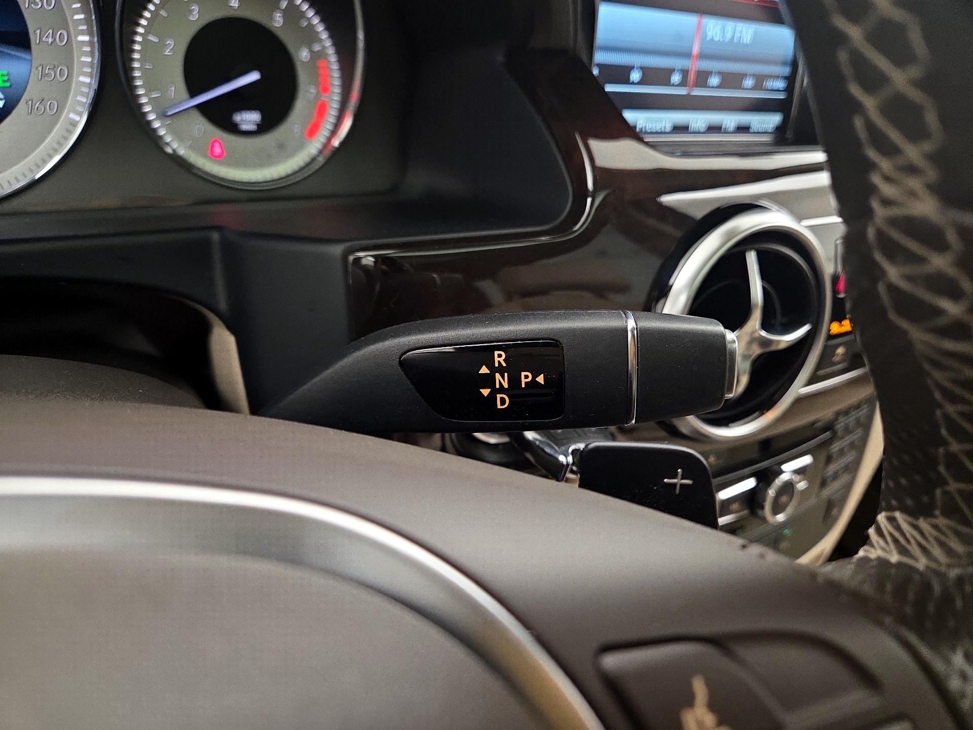 Thumbnail: 2015 Mercedes-Benz GLK - 18