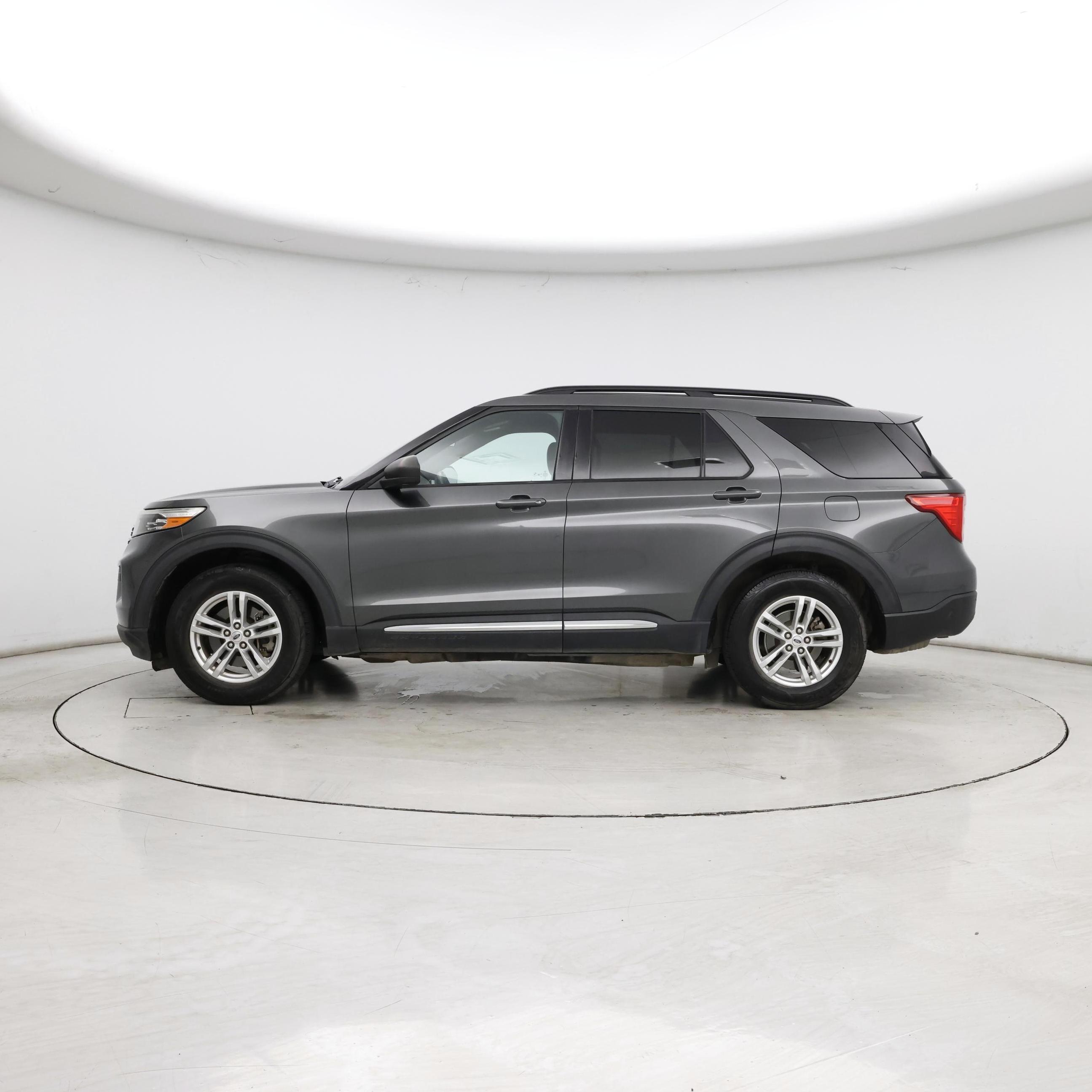Thumbnail: 2020 Ford Explorer - 3