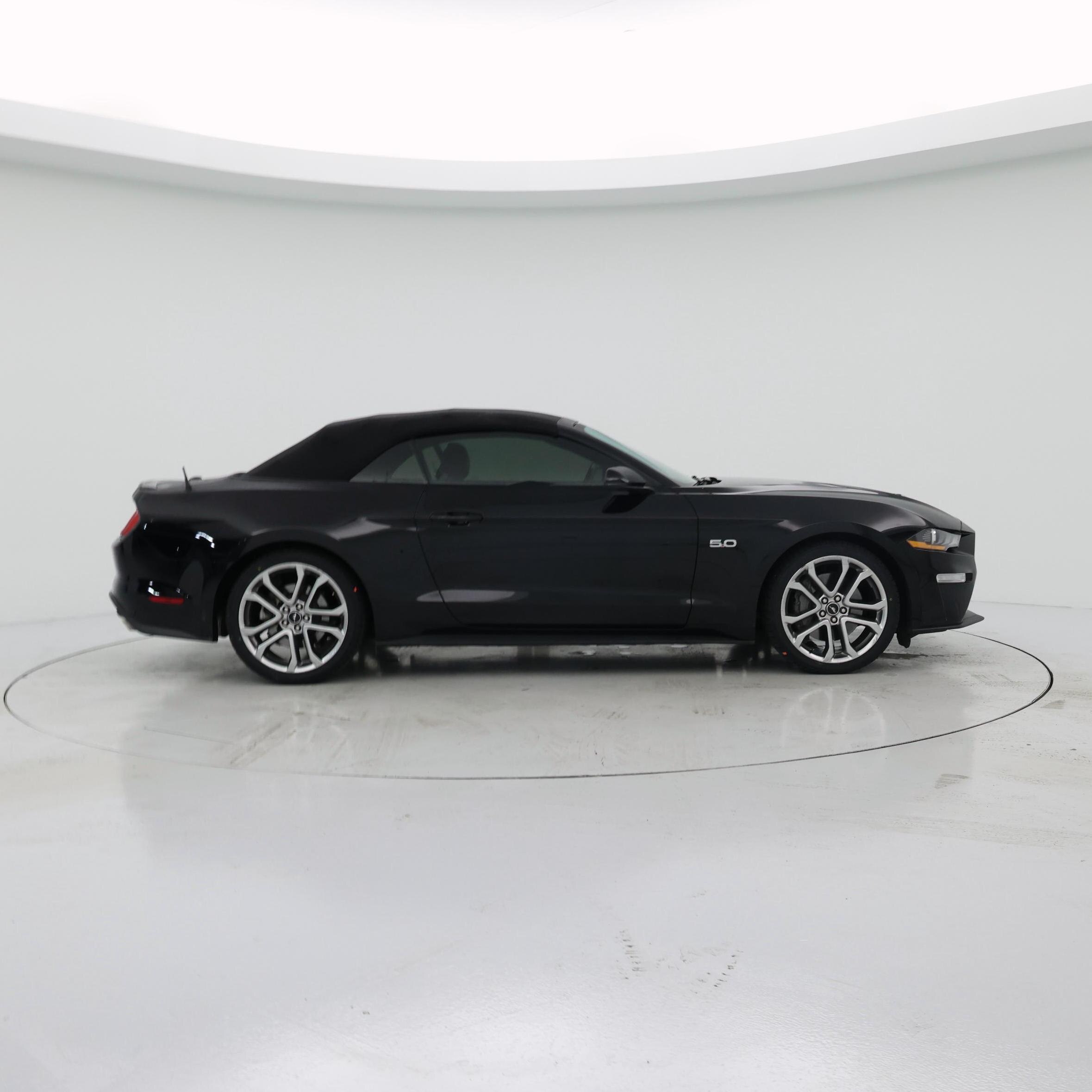 Thumbnail: 2021 Ford Mustang - 7