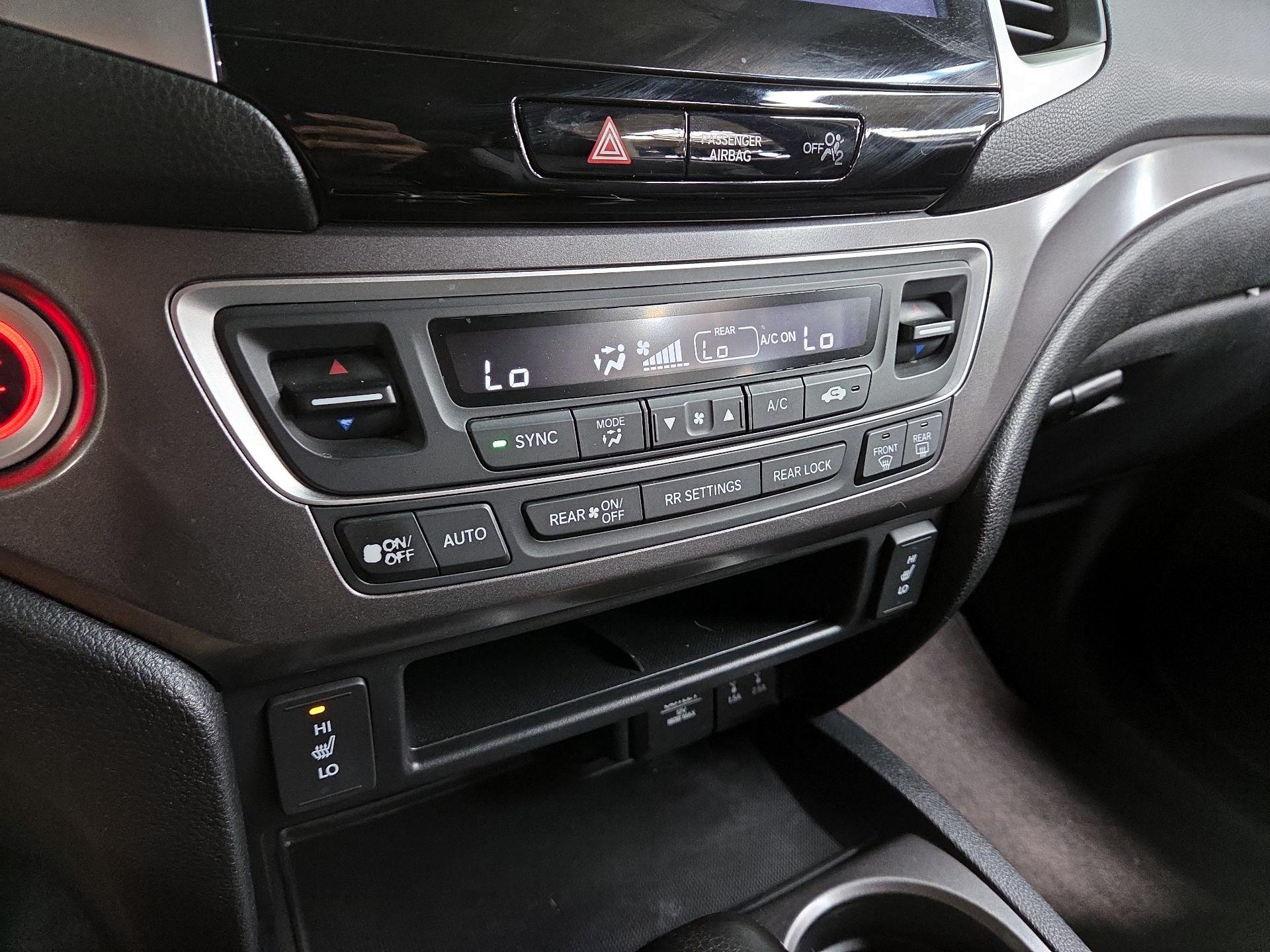 Thumbnail: 2016 Honda Pilot - 12